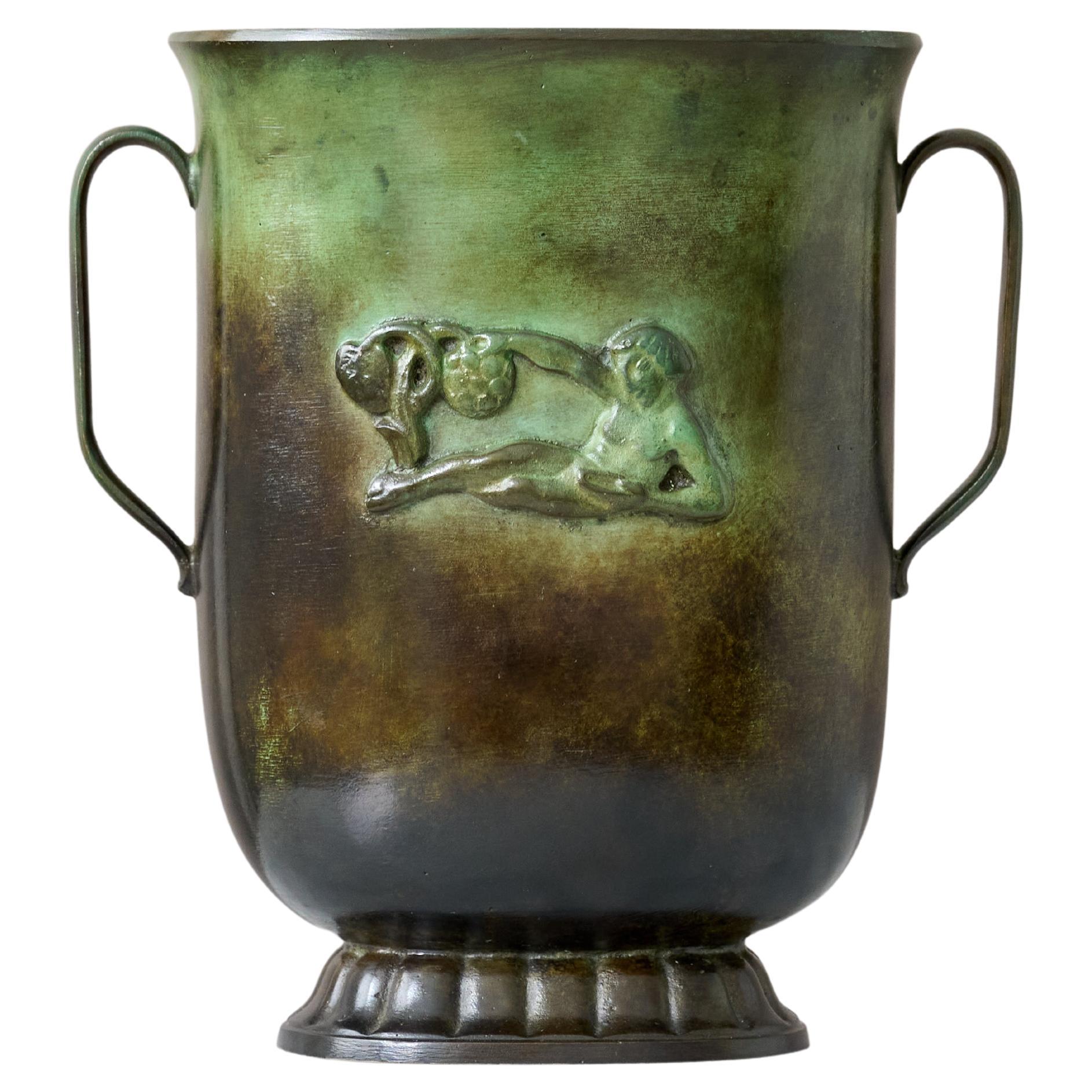 Vaso in bronzo Art Deco di GAB Guldsmedsaktiebolaget, Svezia, 1930.