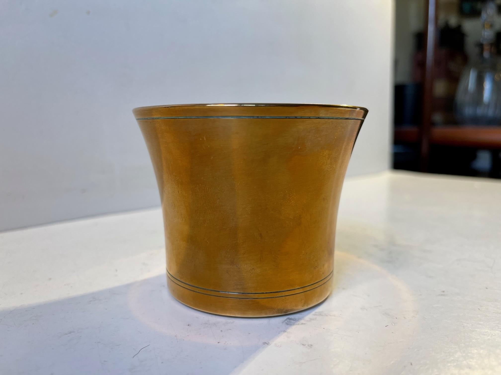 Art déco Vase en bronze Art Déco de Just Andersen, années 1930 en vente