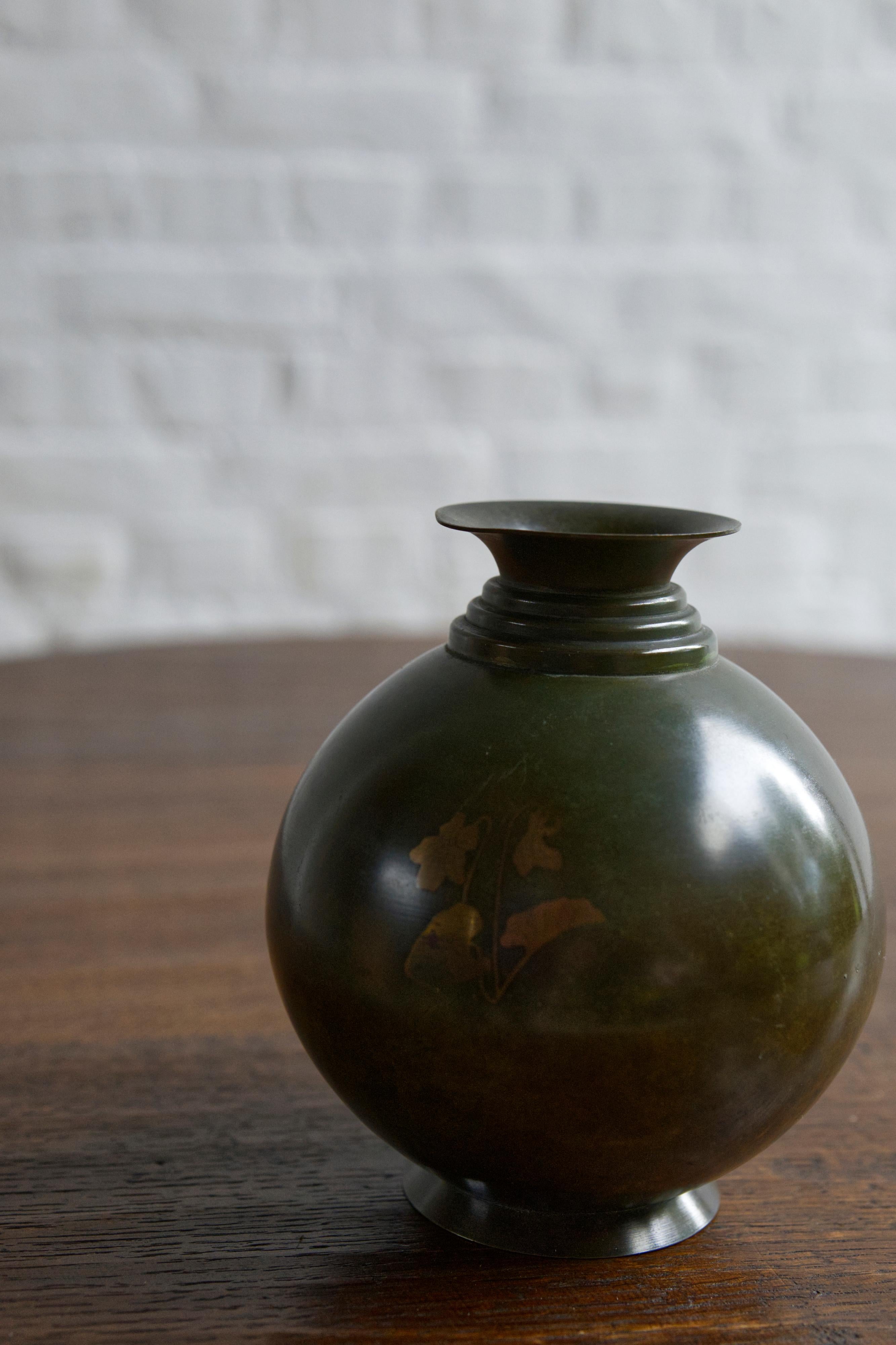 Vaso in bronzo Art déco di Krone Bonce, Danimarca 1930 ca. in vendita 4