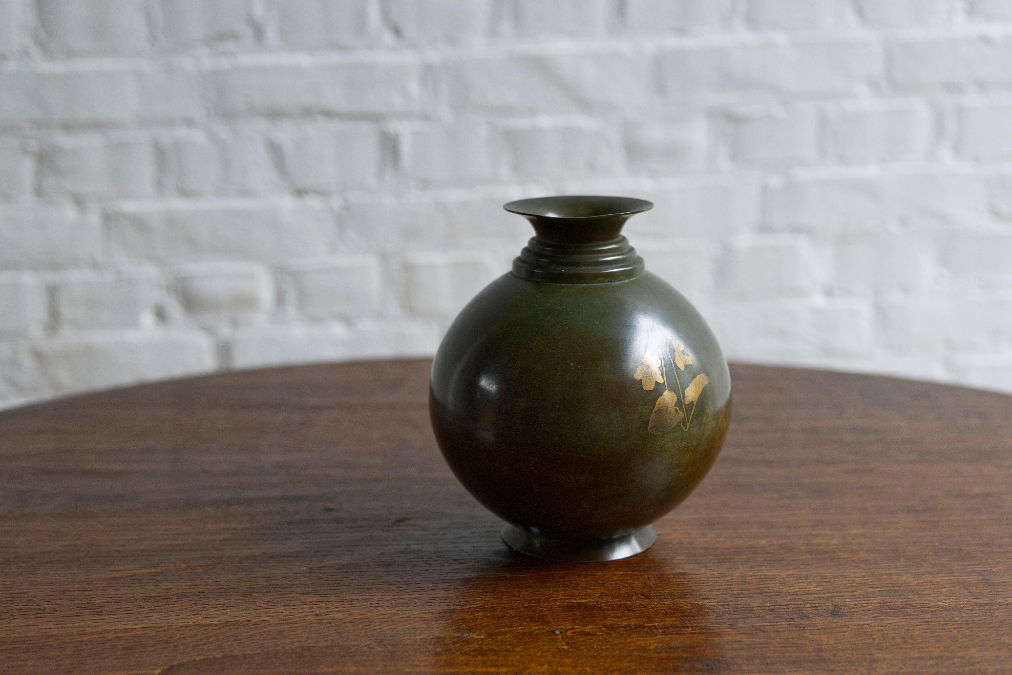 Vaso in bronzo Art déco di Krone Bonce, Danimarca 1930 ca. in vendita 7