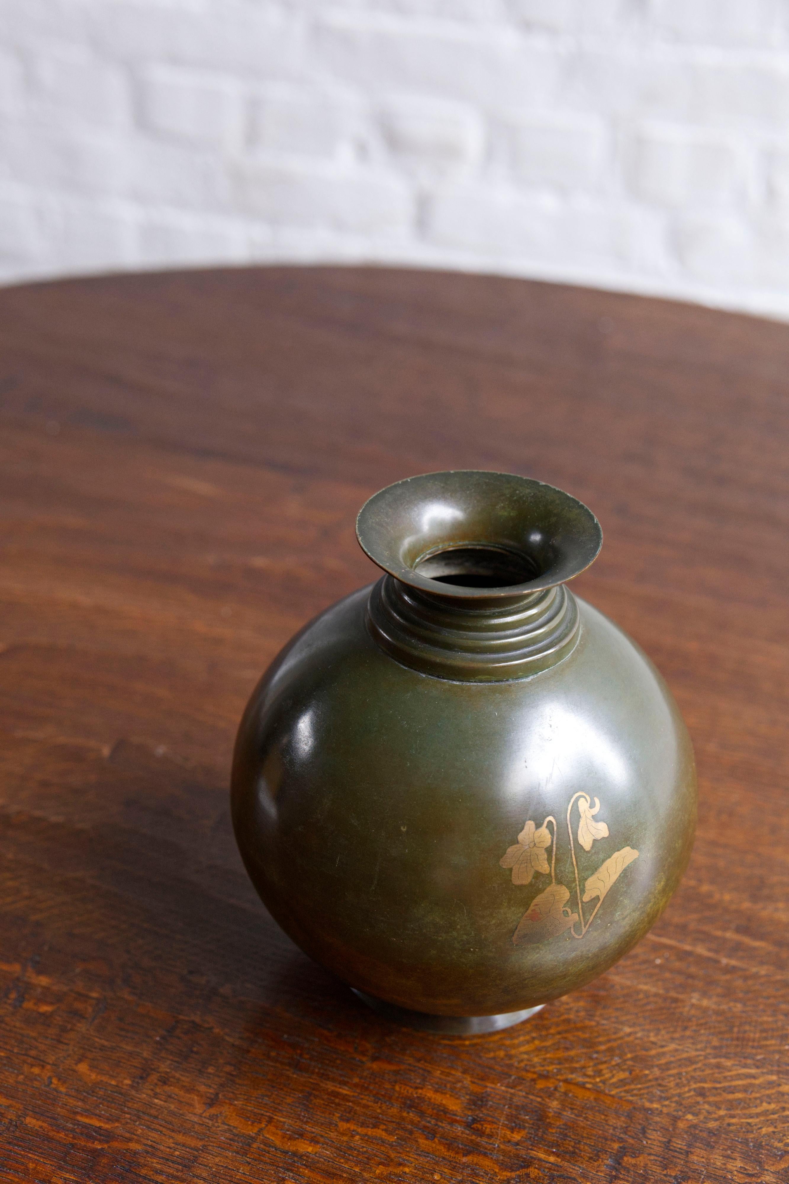 Vaso in bronzo Art déco di Krone Bonce, Danimarca 1930 ca. in vendita 1