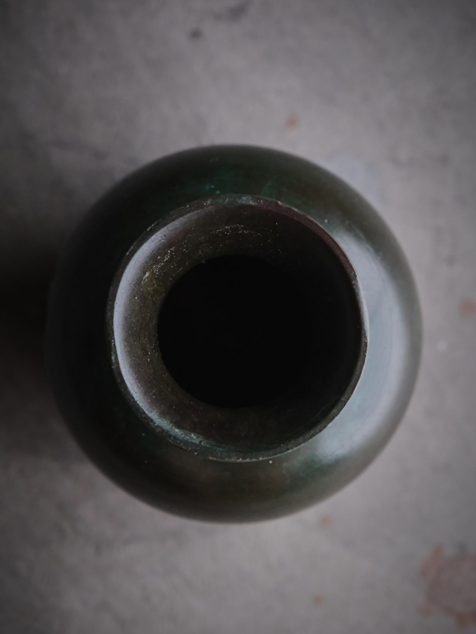 Bronze Vase Art déco en bronze modèle 30 par GAB, Suède, années 1930 en vente