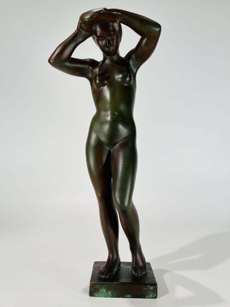 Incroyable bronze Art Déco signé B Forslund représentant une femme nue.