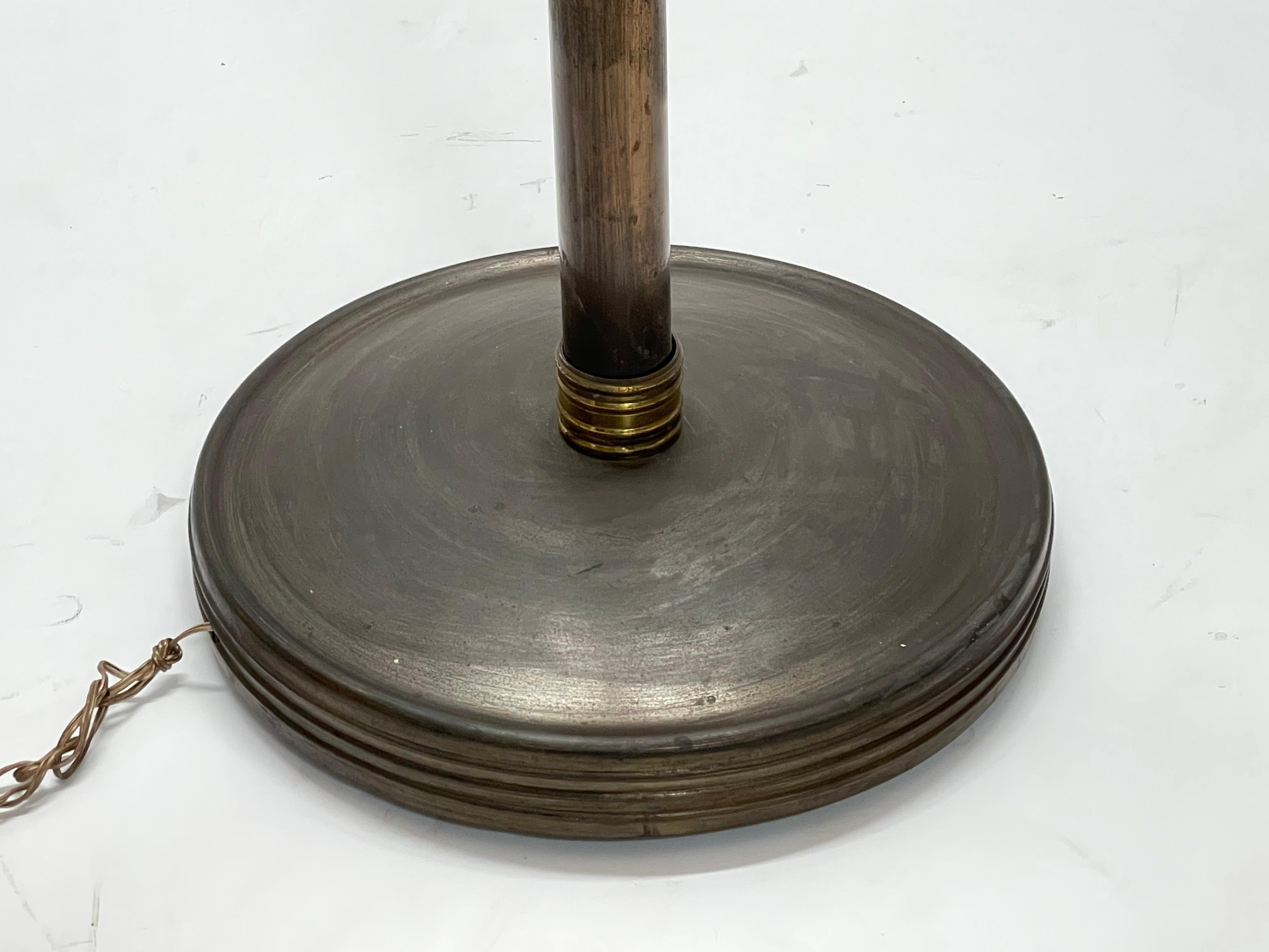 Art Deco Bronzed Metal and Brass Italian Floor Lamp after Pietro Chiesa, 1940s For Sale 12