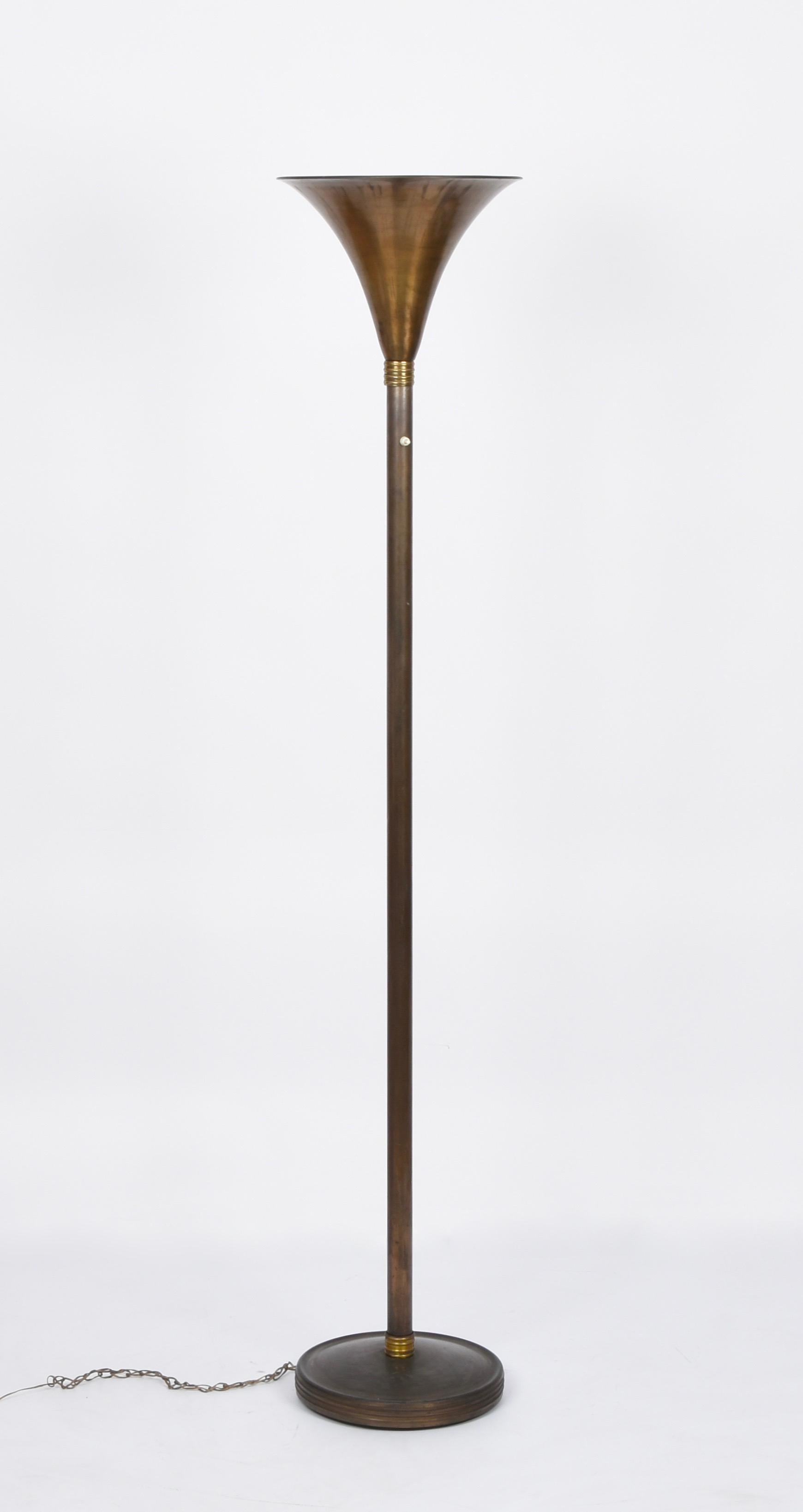 Mid-20th Century Art Deco Bronzed Metal and Brass Italian Floor Lamp after Pietro Chiesa, 1940s For Sale