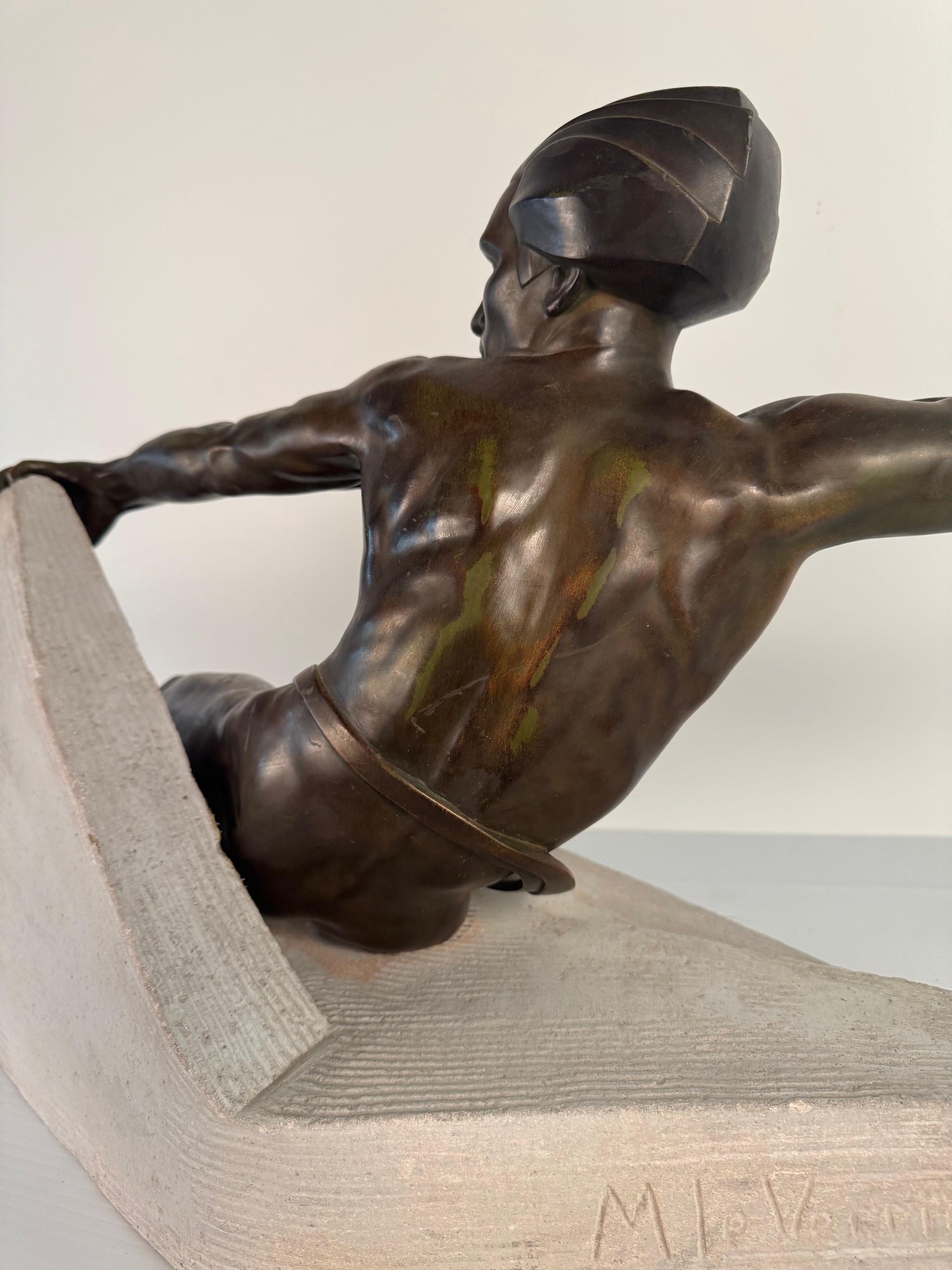 Art Deco in metallo bronzato L'Ambuscade Max Le Verrier in vendita 1