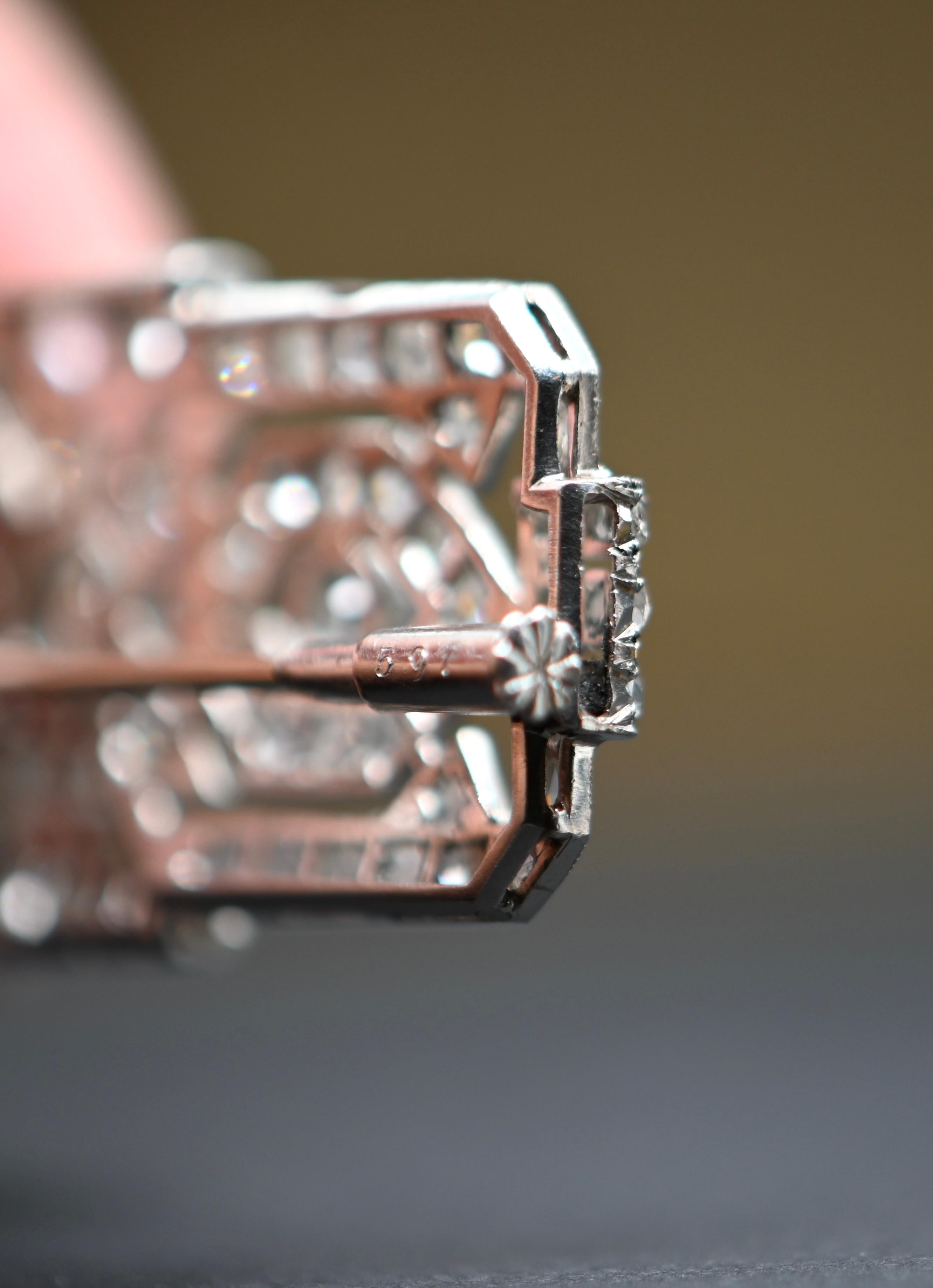 Women's or Men's Art Deco Brooch Adorned with 3.01 Carat Diamonds And Platinum For Sale