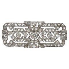 Art Deco Brooch Adorned with 3.01 Carat Diamonds And Platinum