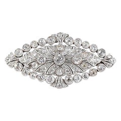 Antique Art Deco Brooch Earl 1900s 18 Karat White Gold and Diamonds