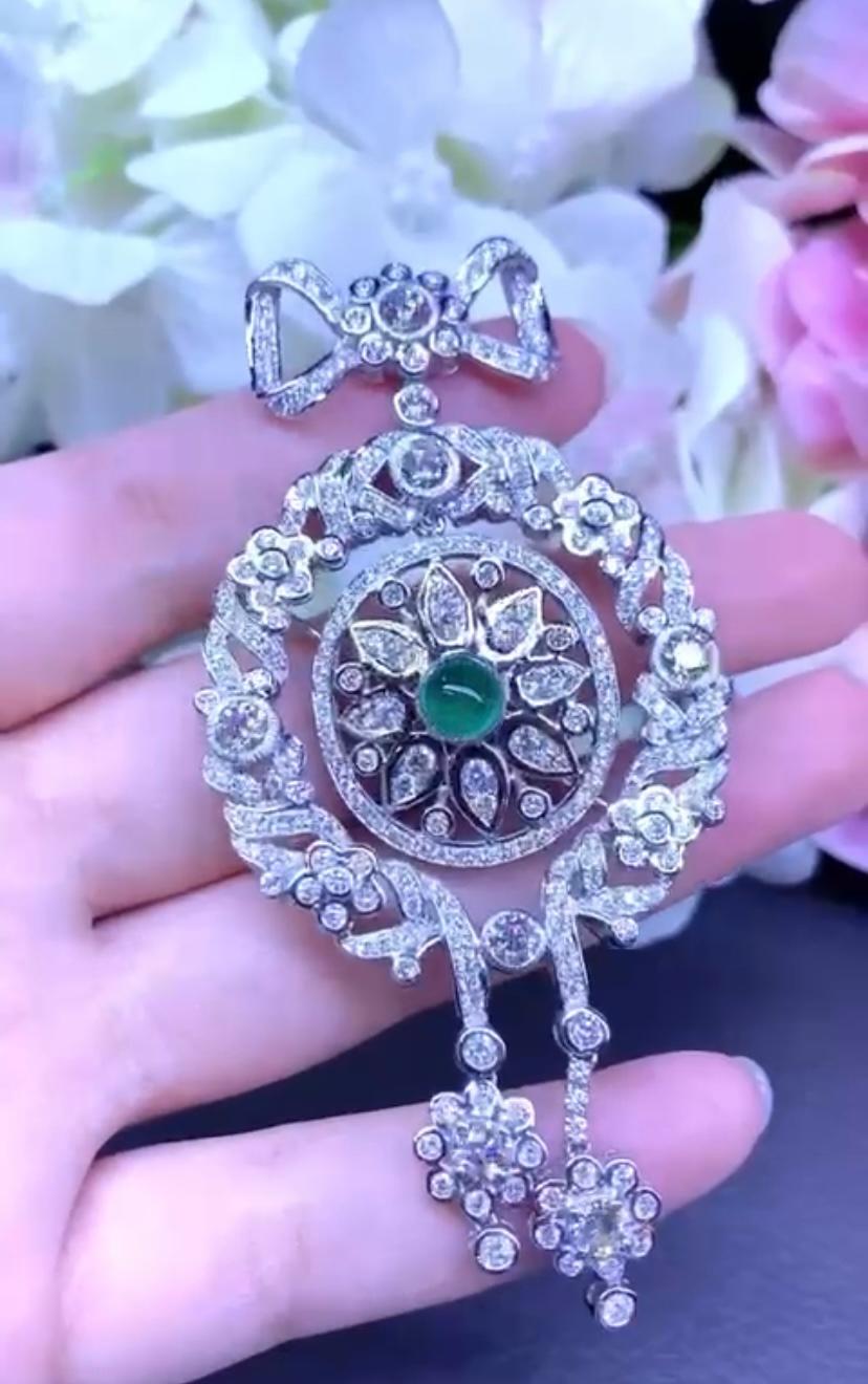 Cabochon Diamonds 7.60 Ct Zambian Emerald 1.40 Ct 18k Gold Art Deco Pendant For Sale