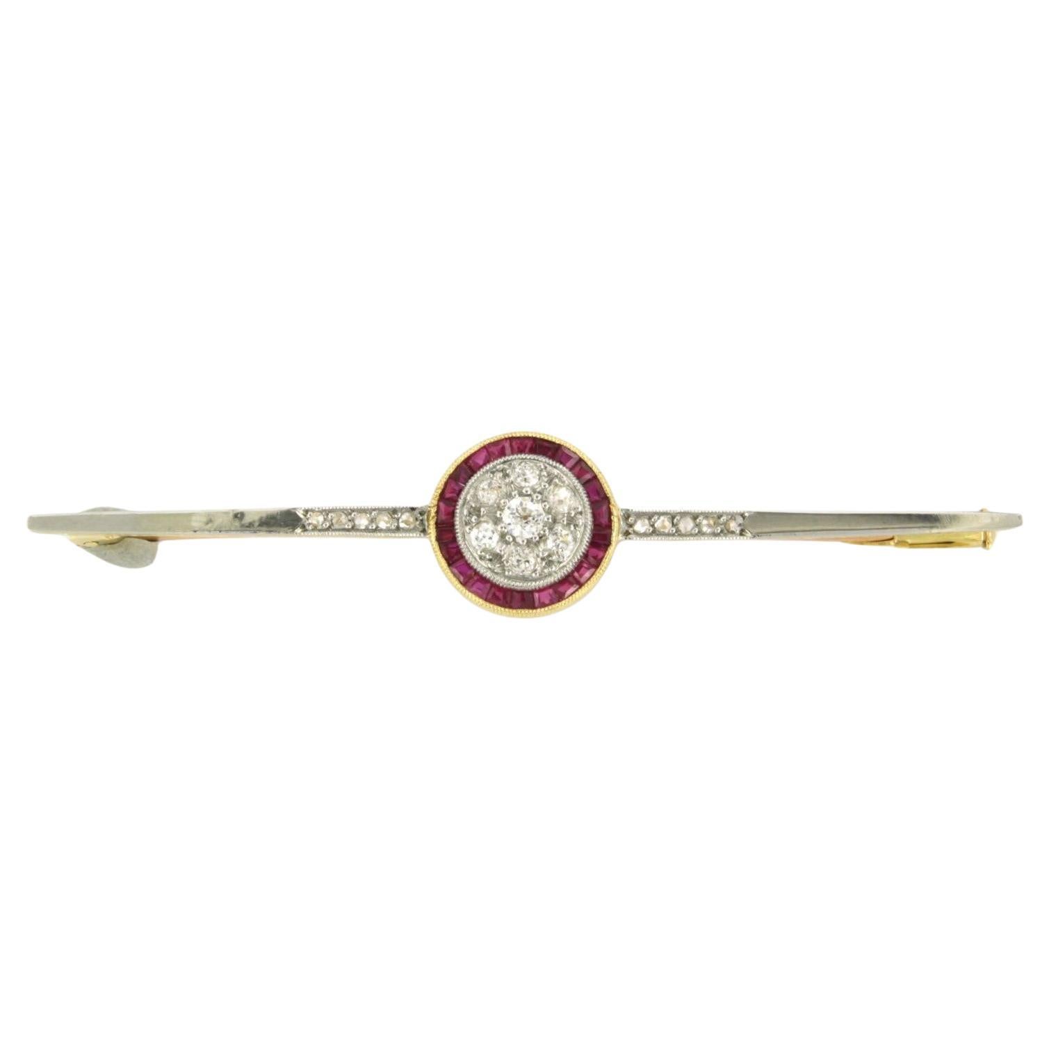 ART DECO brooch set with ruby and diamonds 18k bicolour gold For Sale