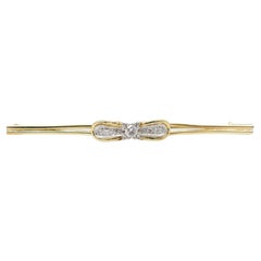 Art Deco brooch with diamonds and gold