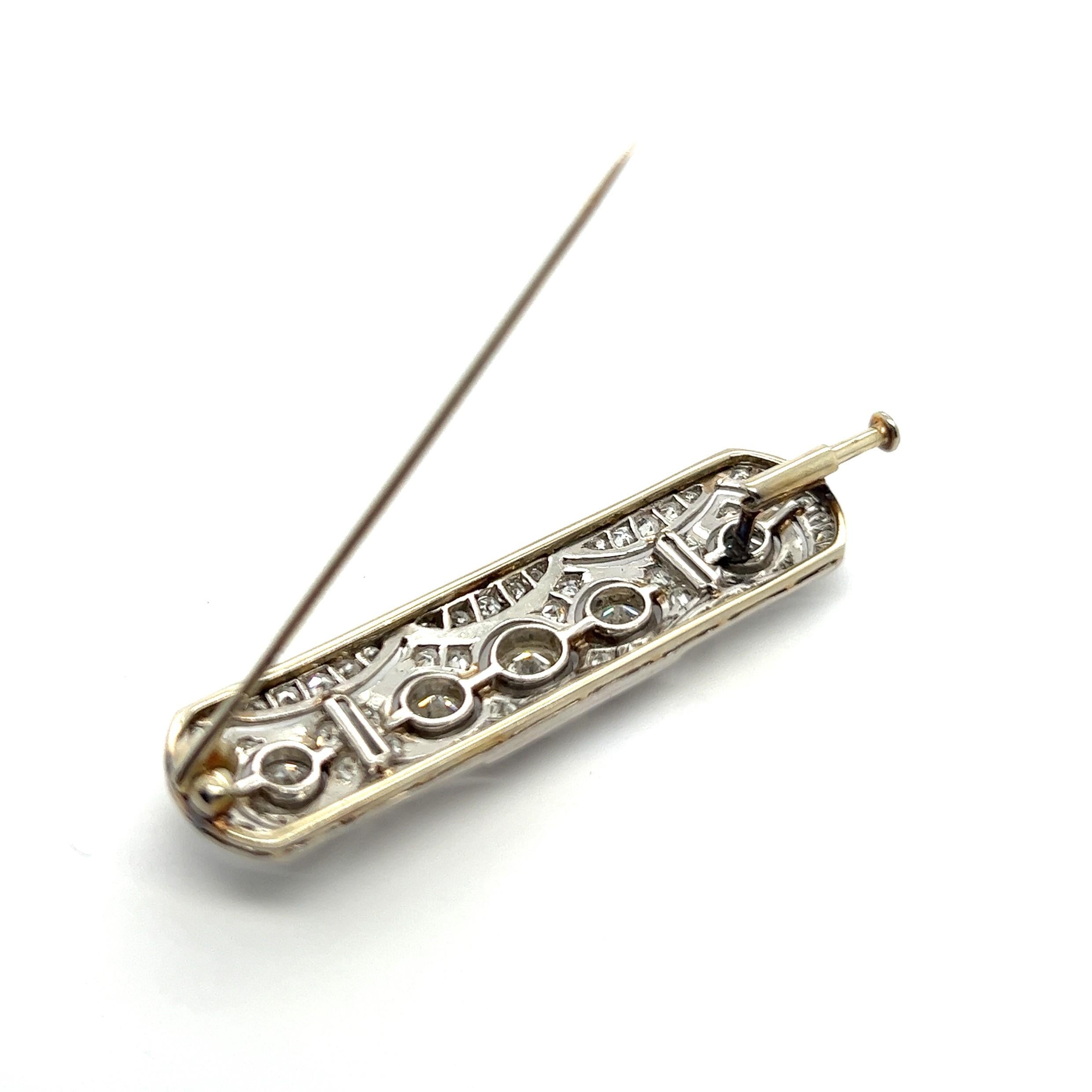 Art Deco Brooch with Diamonds in Platinum & 18 Karat White Gold  For Sale 6