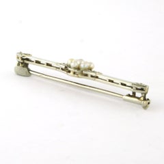 ART DECO Brooch with pearls and rose cut diamonds up to 0.20ct 18k gold