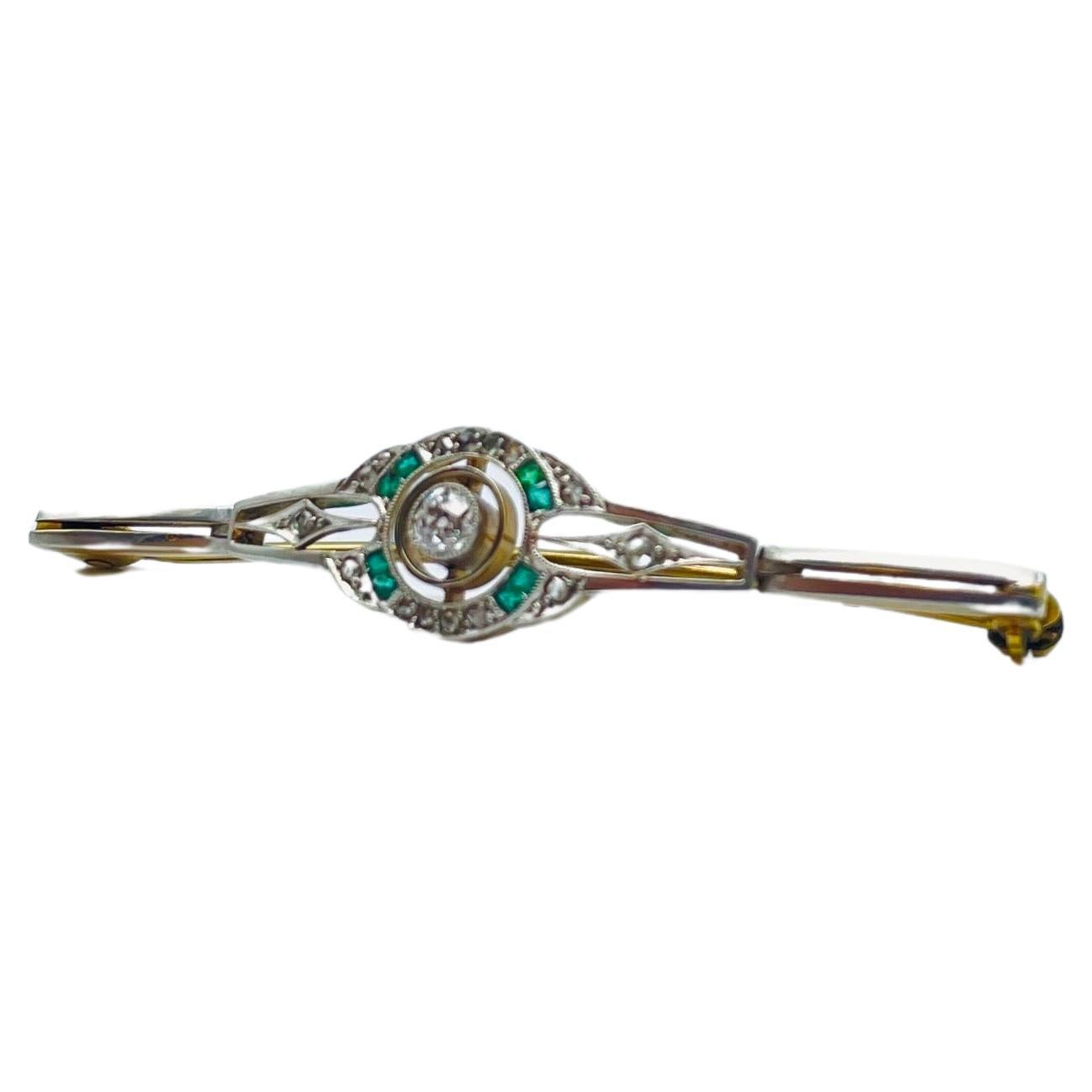 Art Deco brooche with diamond and emerald 14k gold For Sale 4
