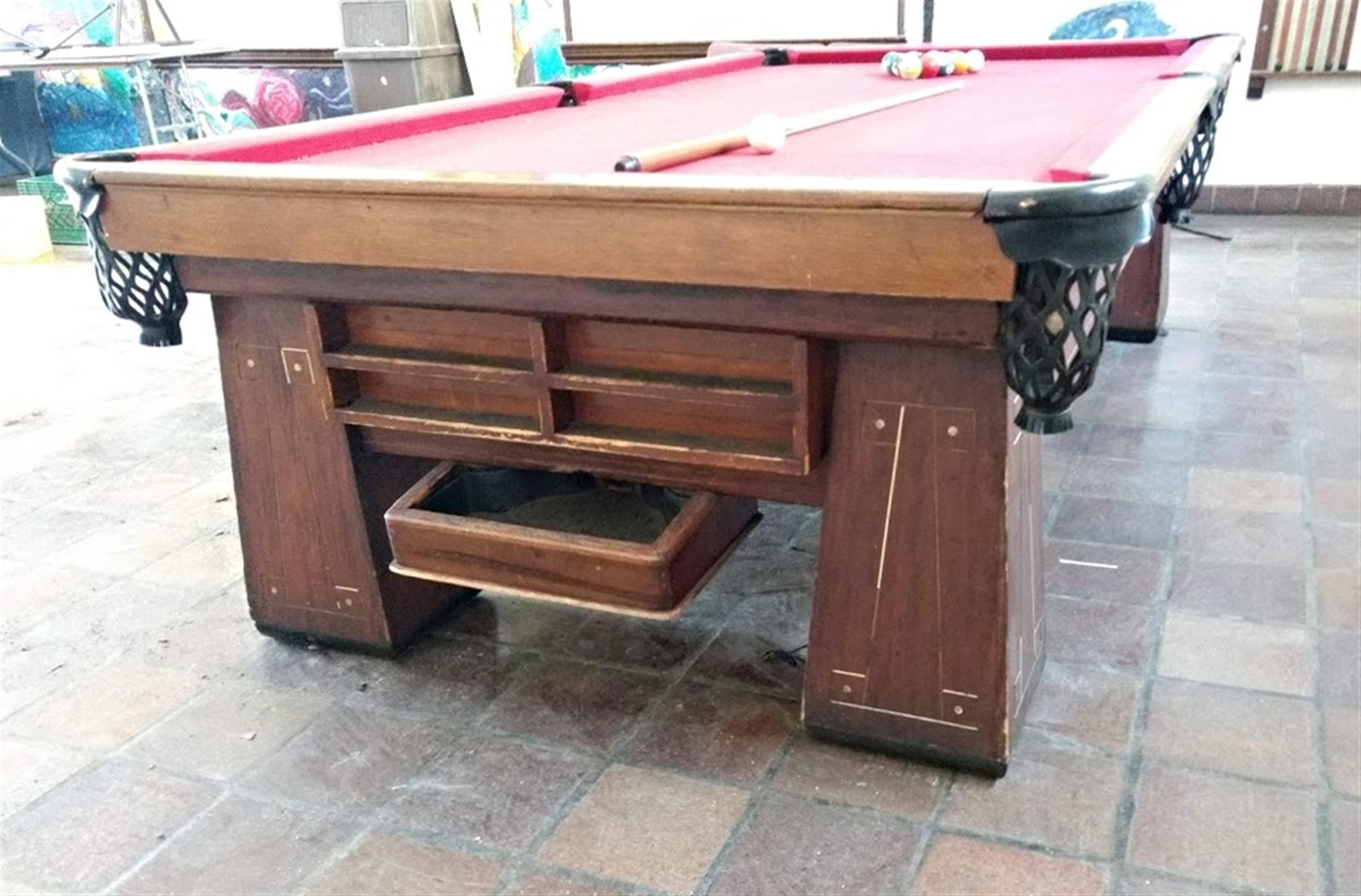 20th Century Art Deco Brunswick Metropolitan No. 248 Billiard Table