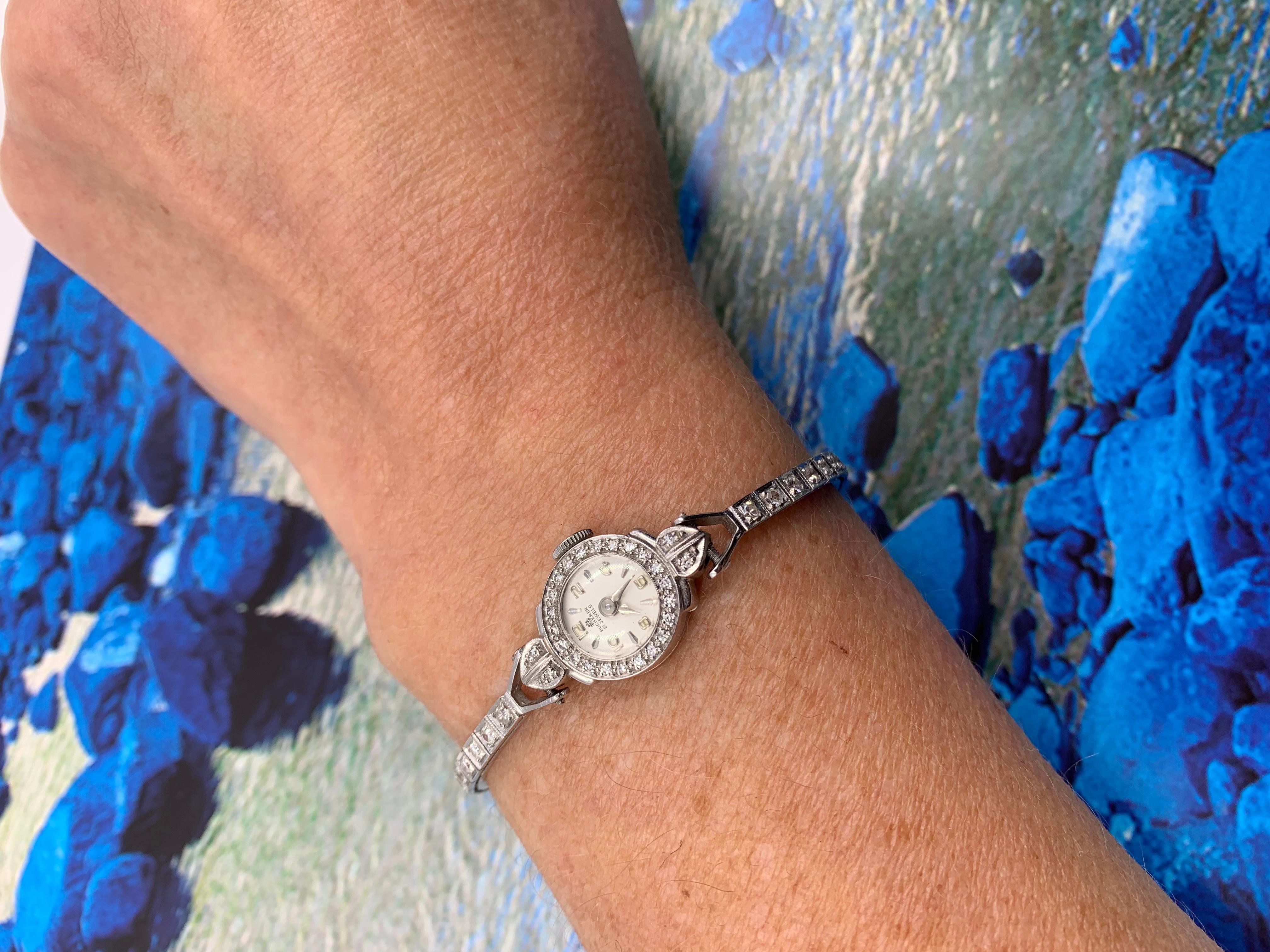 Art Deco Bucherer Diamant-Platin-Armbanduhr aus 14 Karat Weißgold im Angebot 5