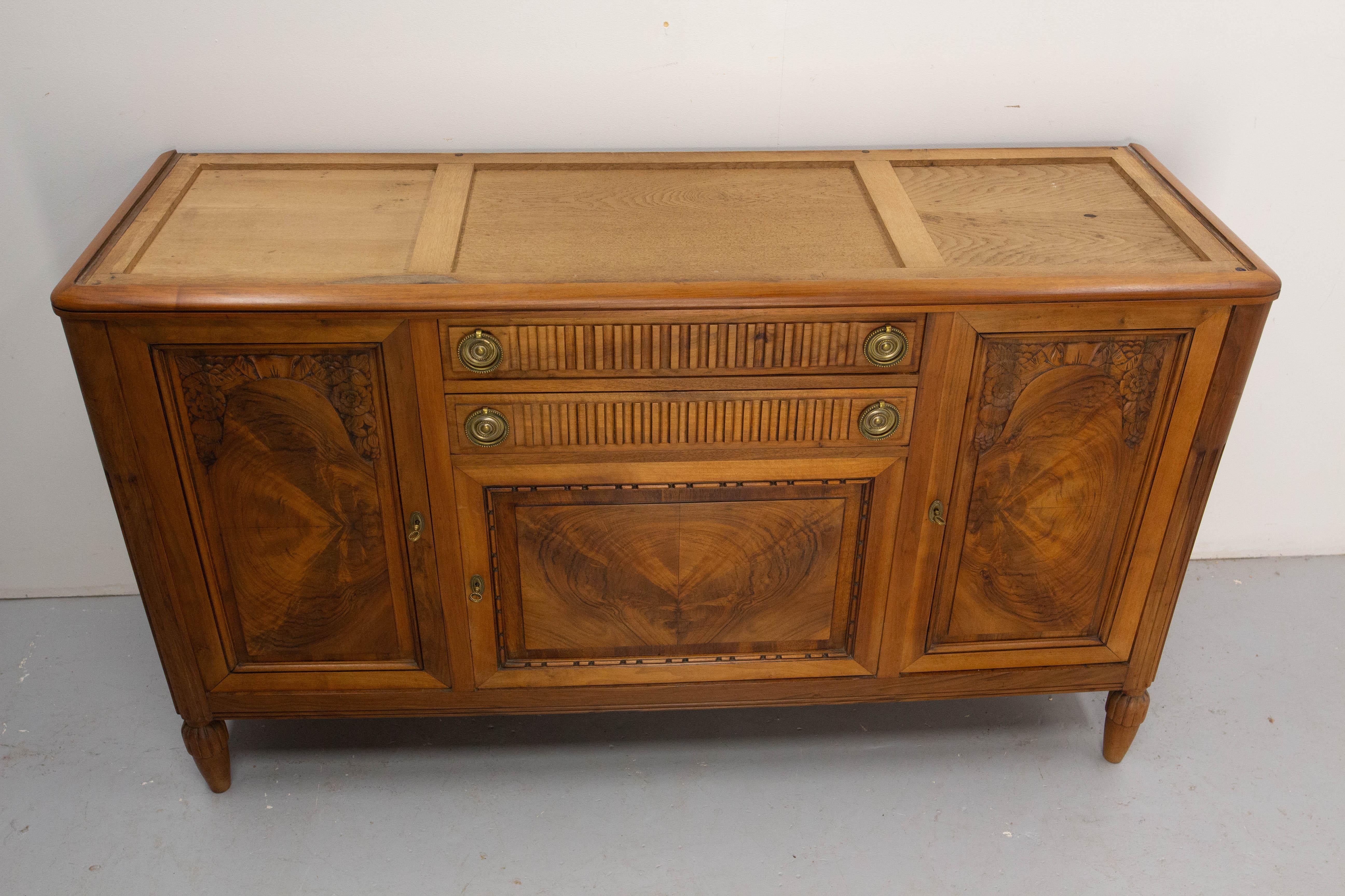 Art Deco Buffet Credenza Cabinet Noce  Specchio a semicerchio, 1930 circa In condizioni buone in vendita a Labrit, Landes