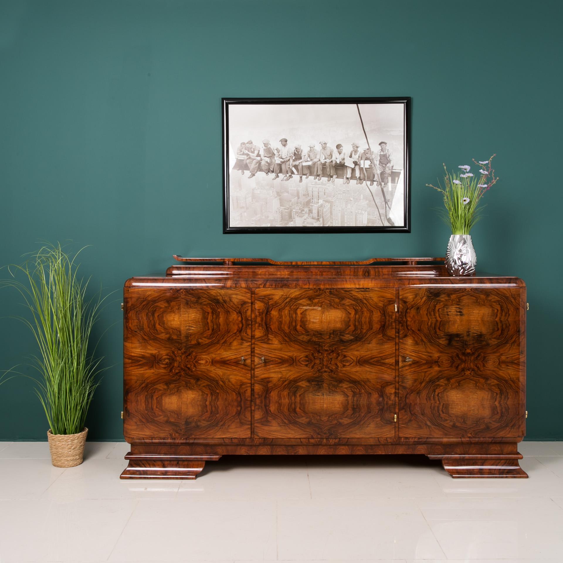 Art Deco Buffet in Walnut Veneer, Poland, 20th Century 5