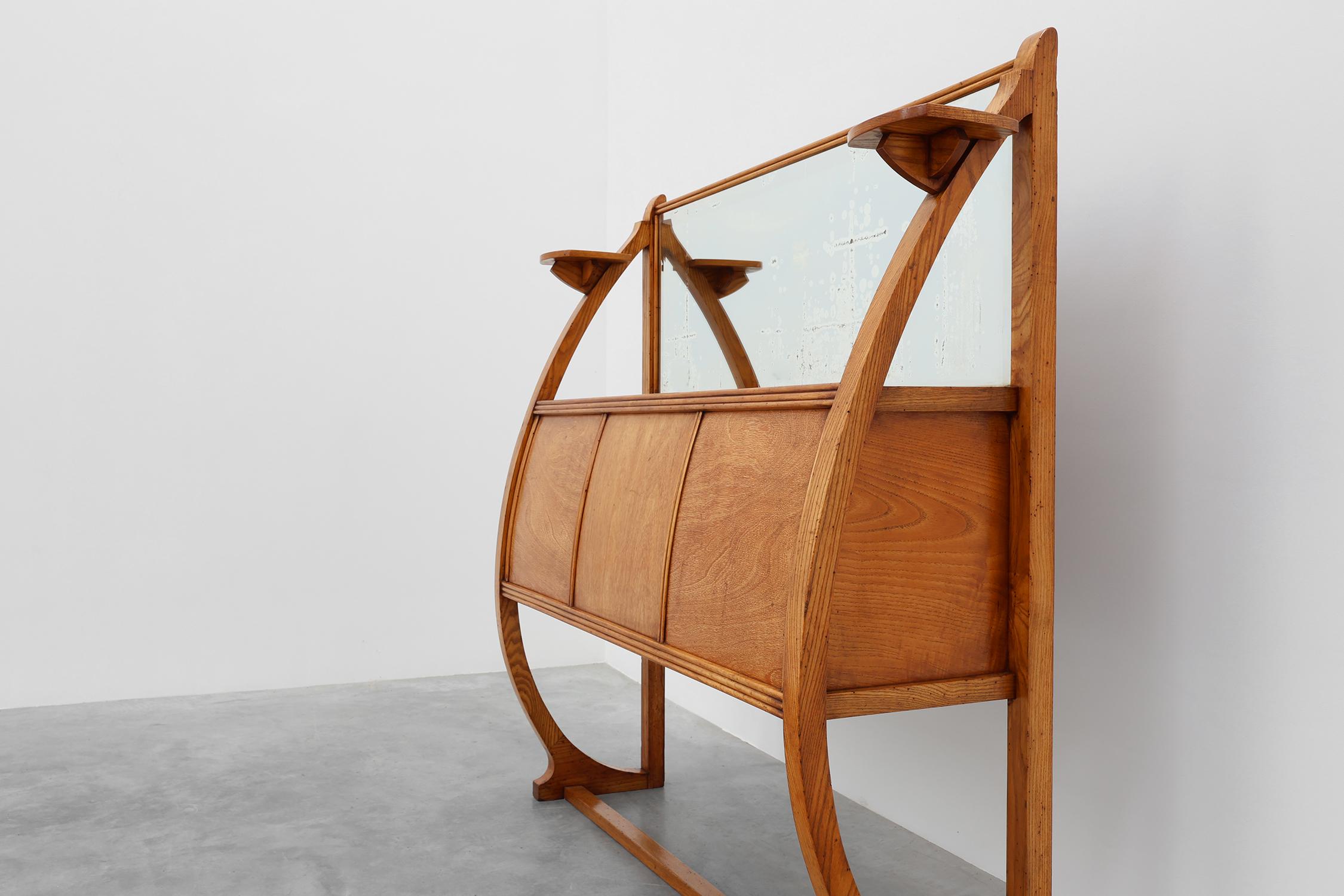 Art Deco buffet, planter or liquor cabinet in wood with mirror, France 1920s In Good Condition For Sale In Meulebeke, BE