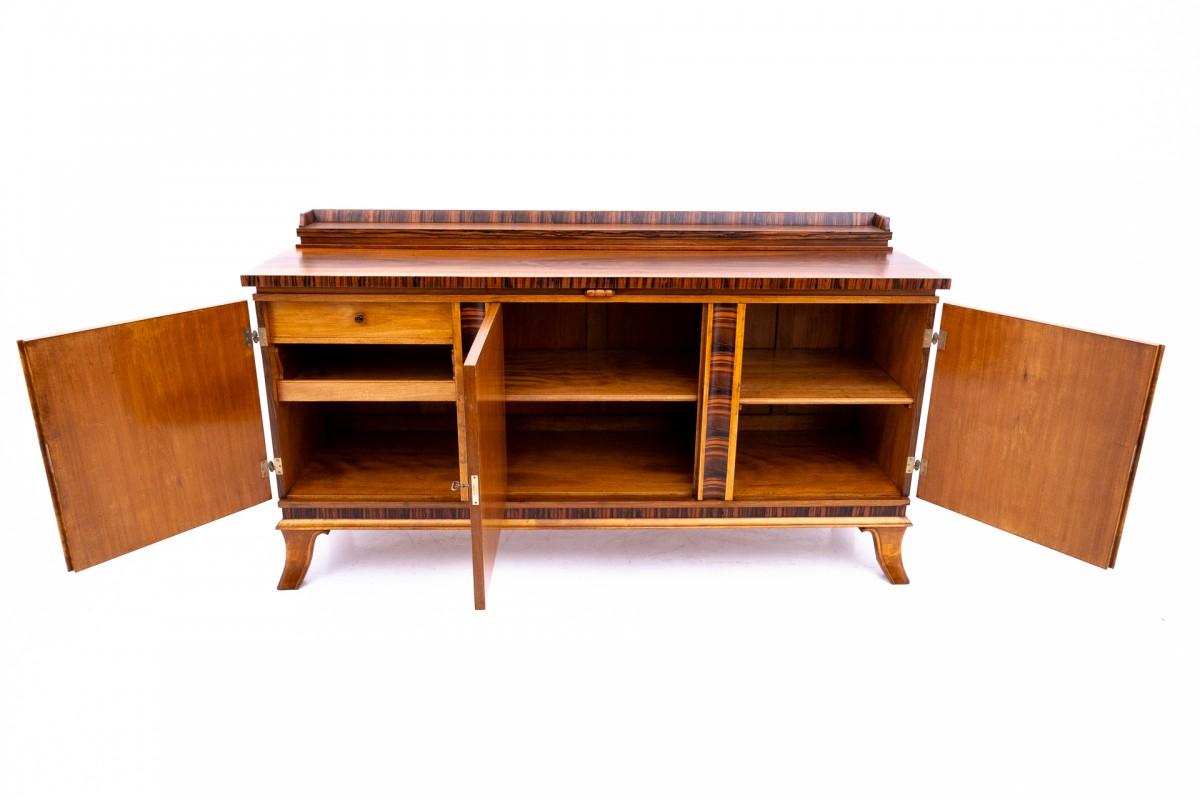 Mid-20th Century Art Deco buffet, Poland, 1940s. After renovation. For Sale