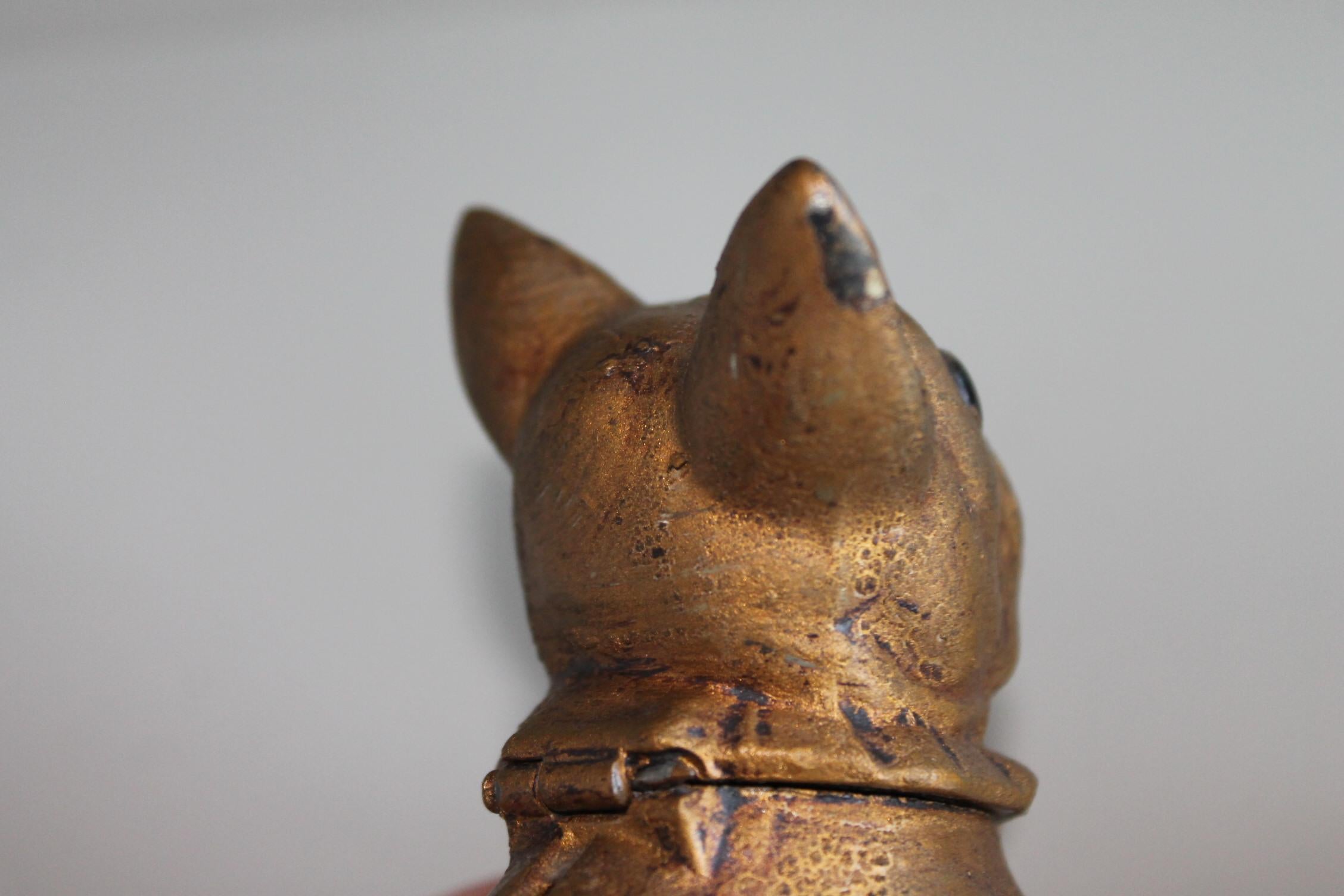 Art Deco Bulldog Still Bank, Money Bank, Gold Painted Metal In Good Condition For Sale In Retie, BE