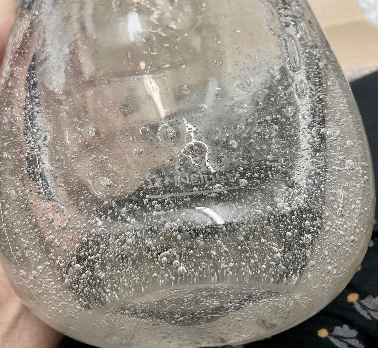 Vetro artistico Vaso di vetro trasparente triangolare modernista di Art Deco Schneider, firmato in vendita