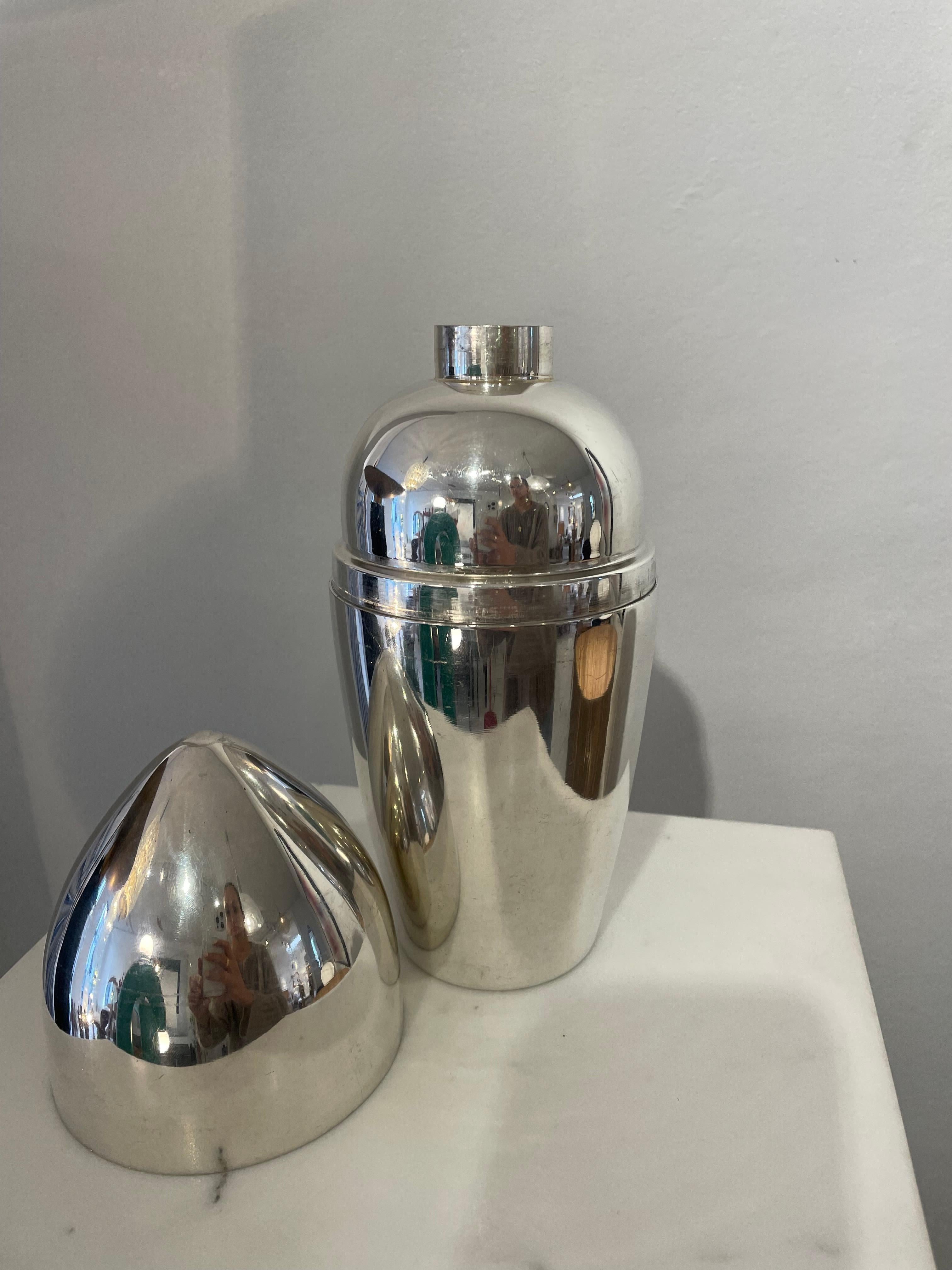 Belgian Art Deco Bullet Cocktail Shaker, Silvered Metal, 1930s