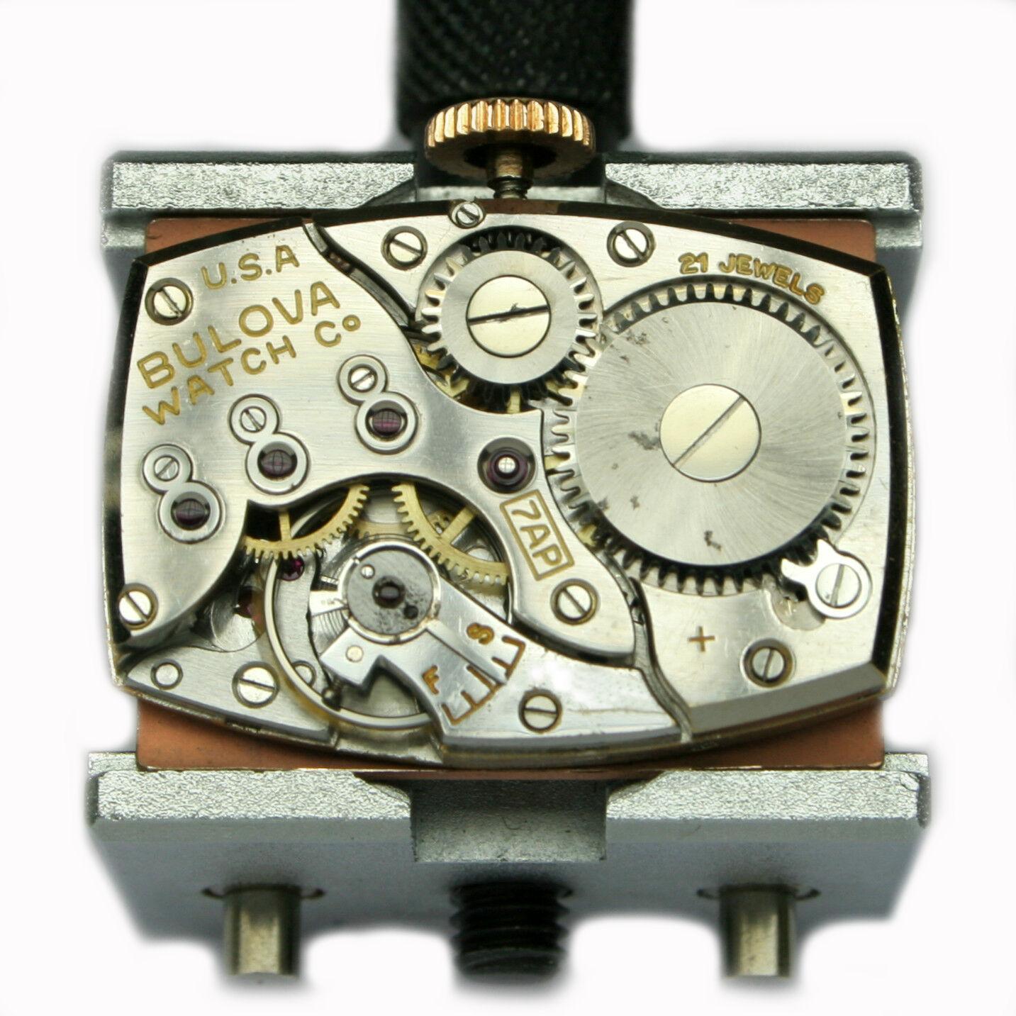 Art Deco Bulova WW2 14 Karat Gold, 21 Jewels, Gents Wrist Watch, Newly Serviced 10