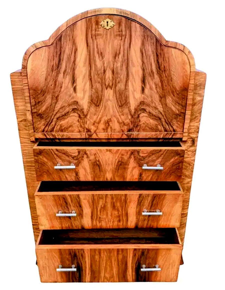 Art Decó Burl Walnut Cloud Shaped Writing Desk Bureau, Inglés , circa 1930 en venta 2