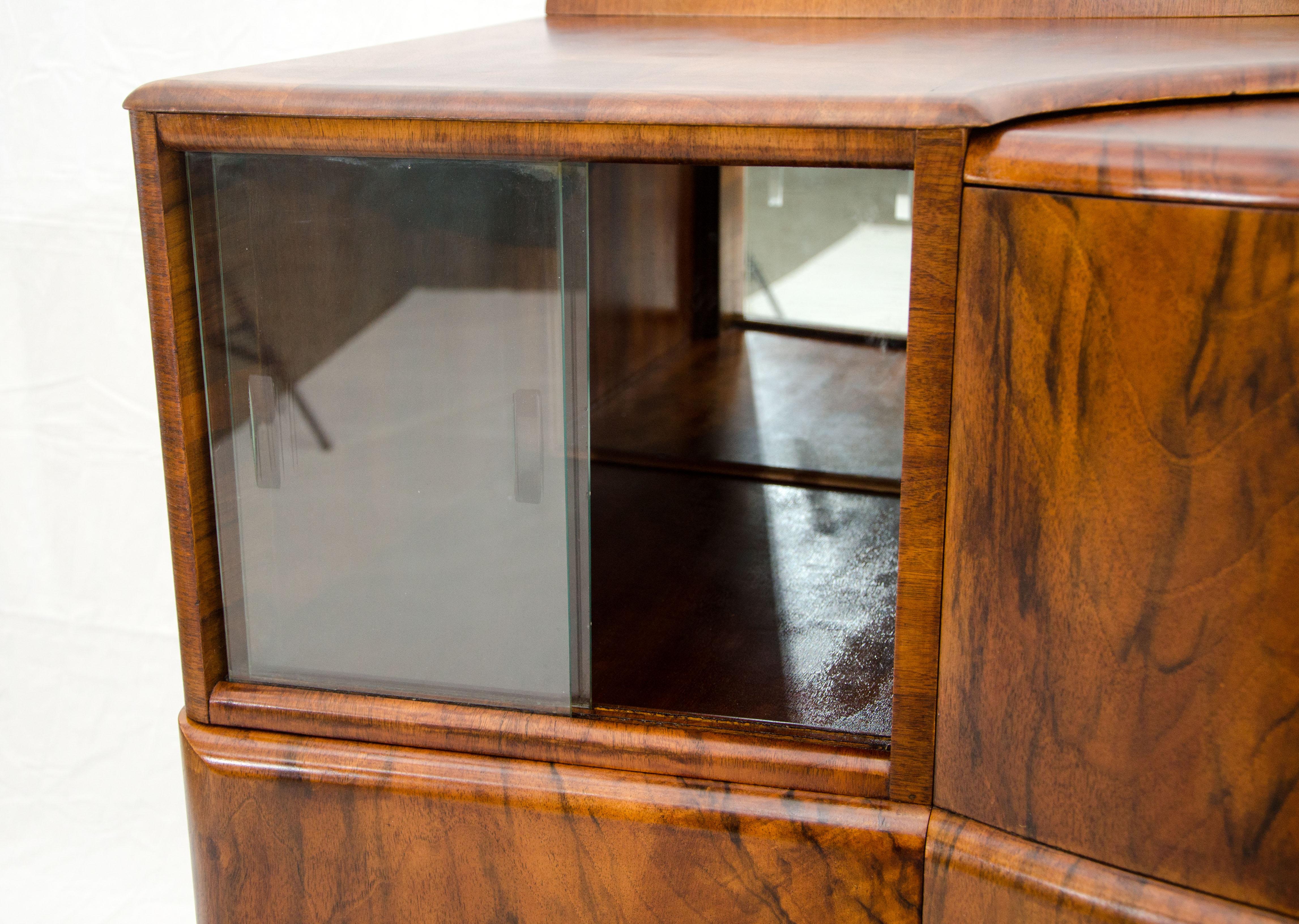 Art Deco Burl Walnut English Bar Cocktail Cabinet, 