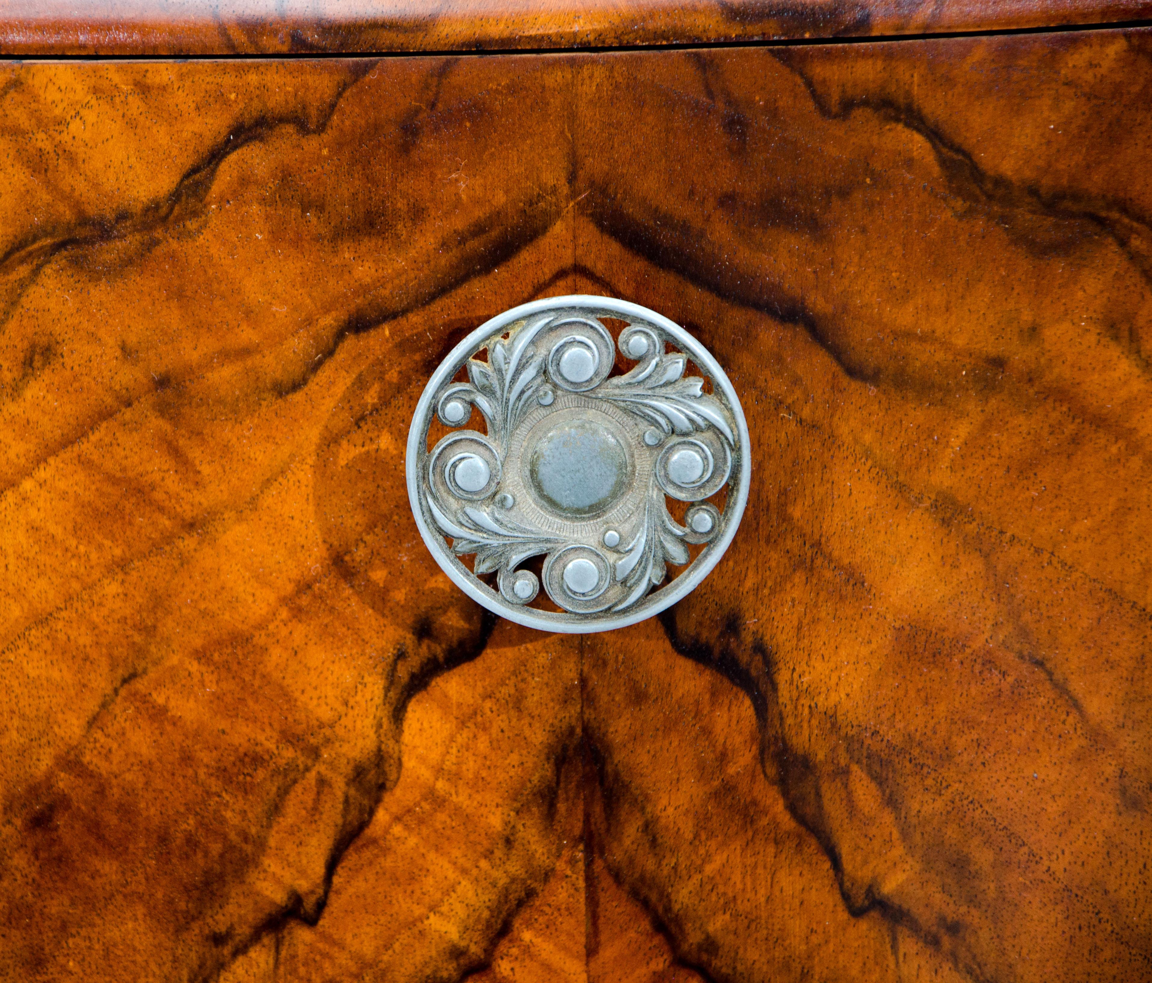 Art Deco Burl Walnut English Bar Cocktail Cabinet, 