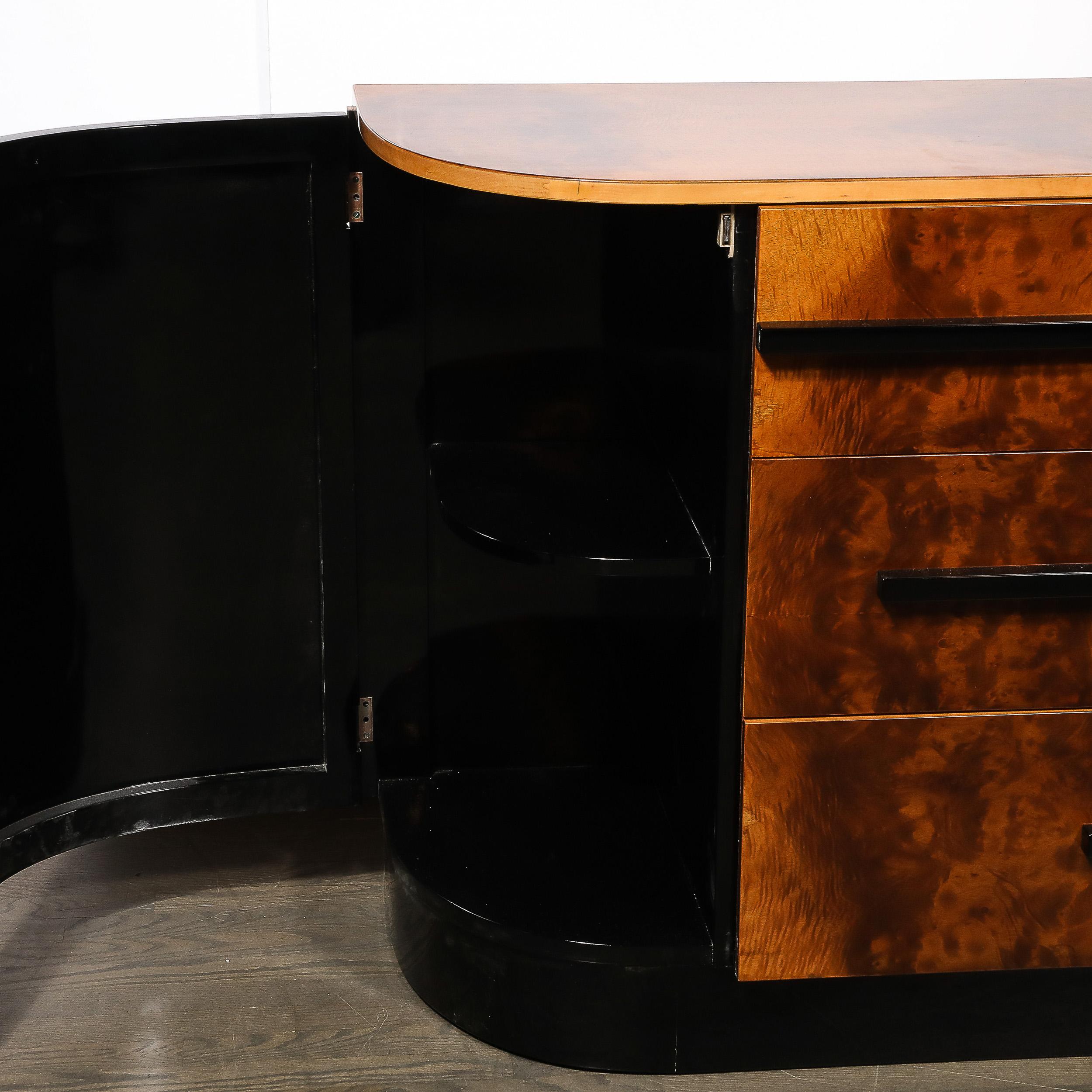 Art-Déco-Sideboard aus gemasertem Nussbaumholz von Donald Deskey für die Hastings Company im Angebot 7