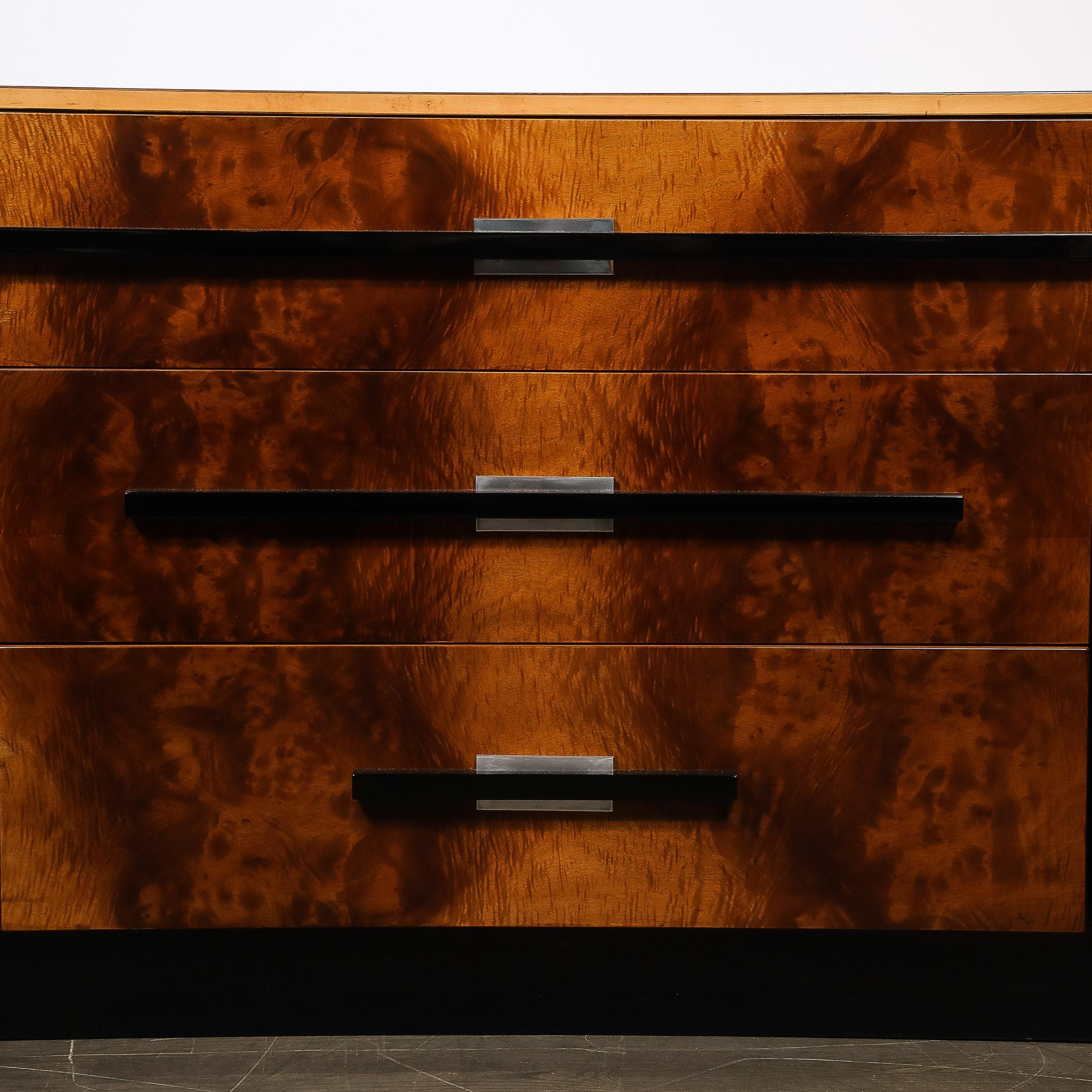 Art-Déco-Sideboard aus gemasertem Nussbaumholz von Donald Deskey für die Hastings Company (amerikanisch) im Angebot