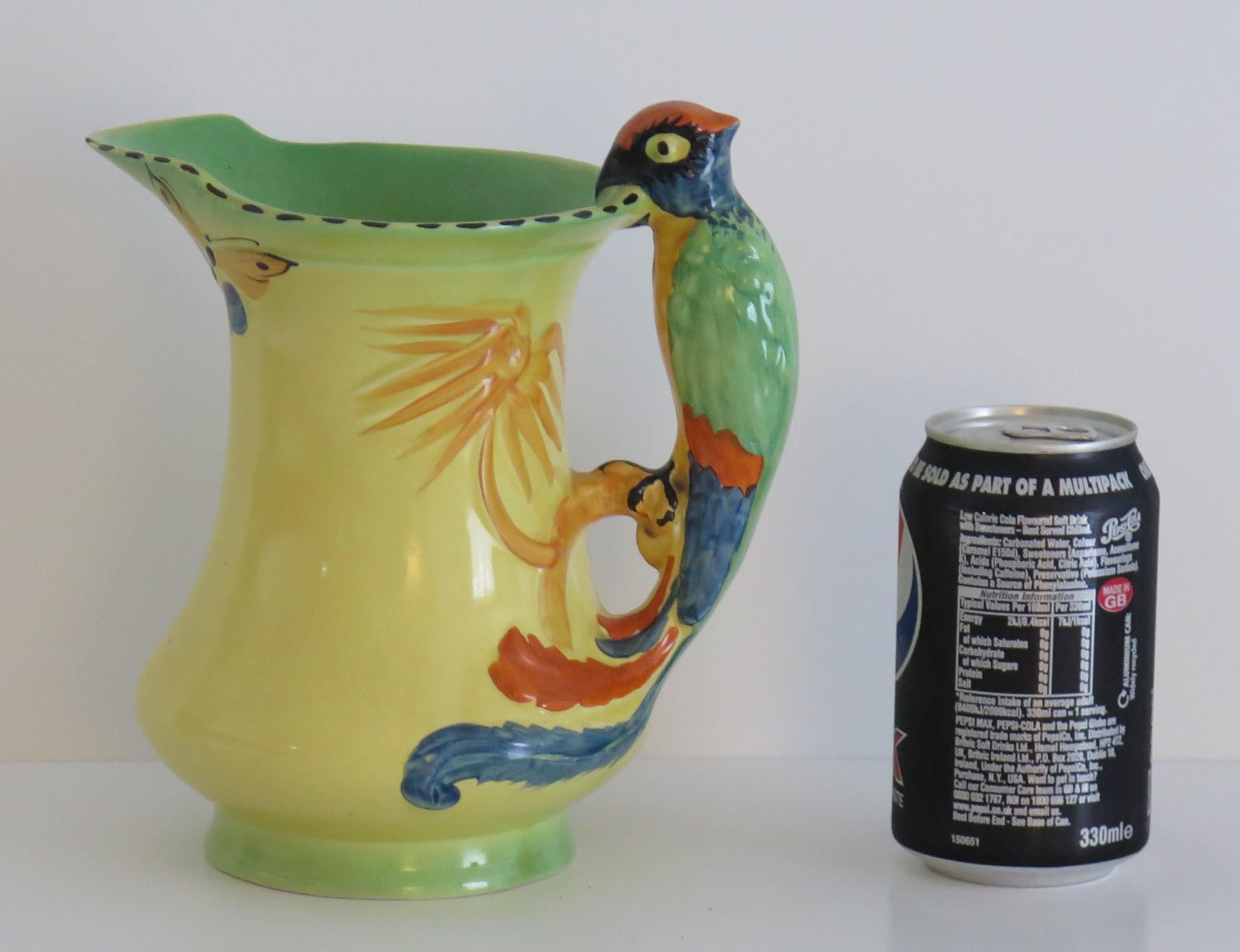 Caraffa o brocca in ceramica Art Deco Burleigh Ware Manico di pappagallo dipinto a mano, anni '30 in vendita 5
