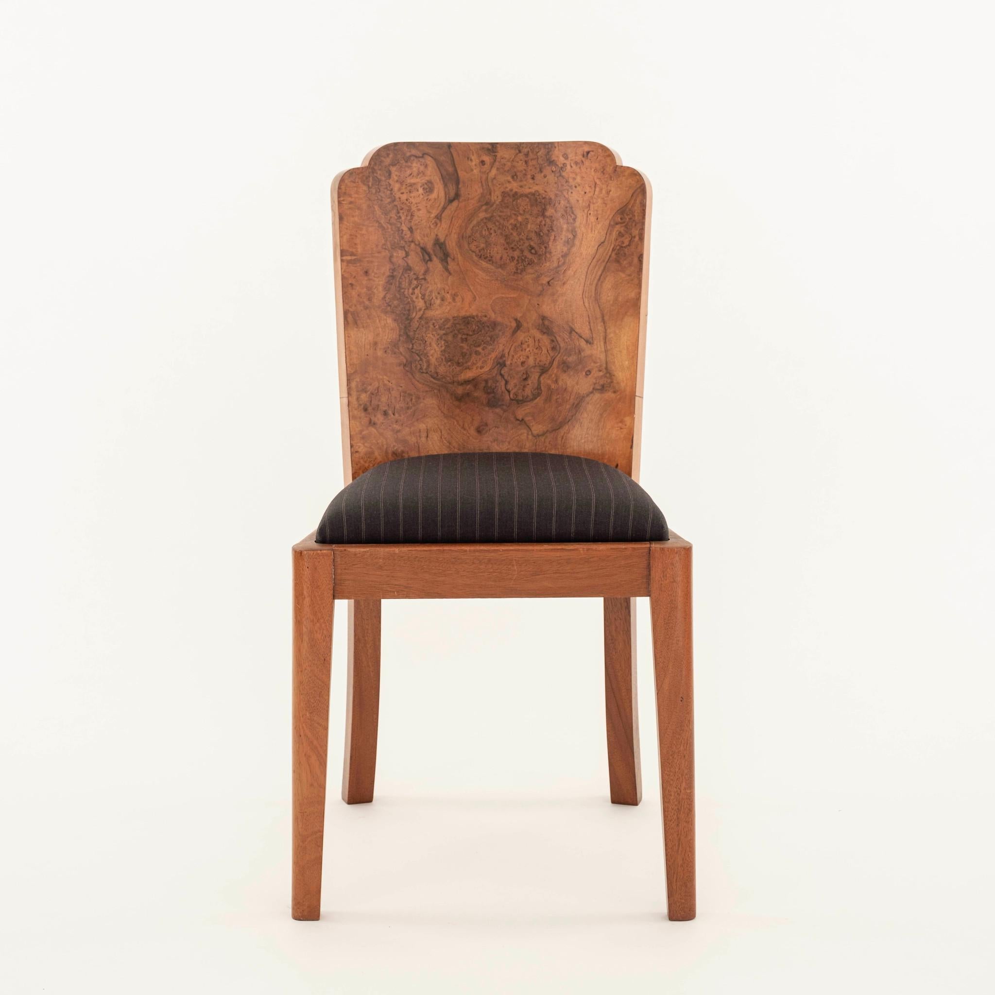 Art déco Chaise Art Déco en bois de bourgogne en vente