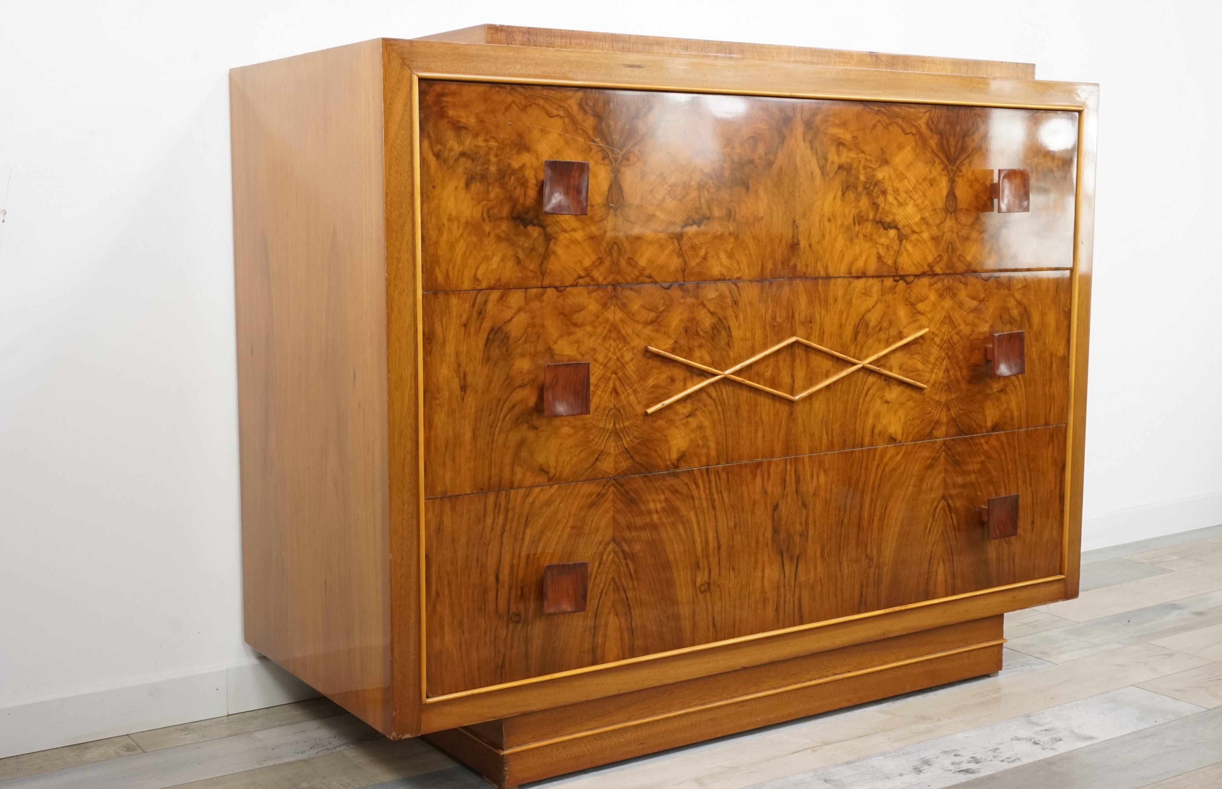 1940s Art Deco Burlwood Walnut Wooden De Coene Design Chest of Drawers In Good Condition In Tourcoing, FR