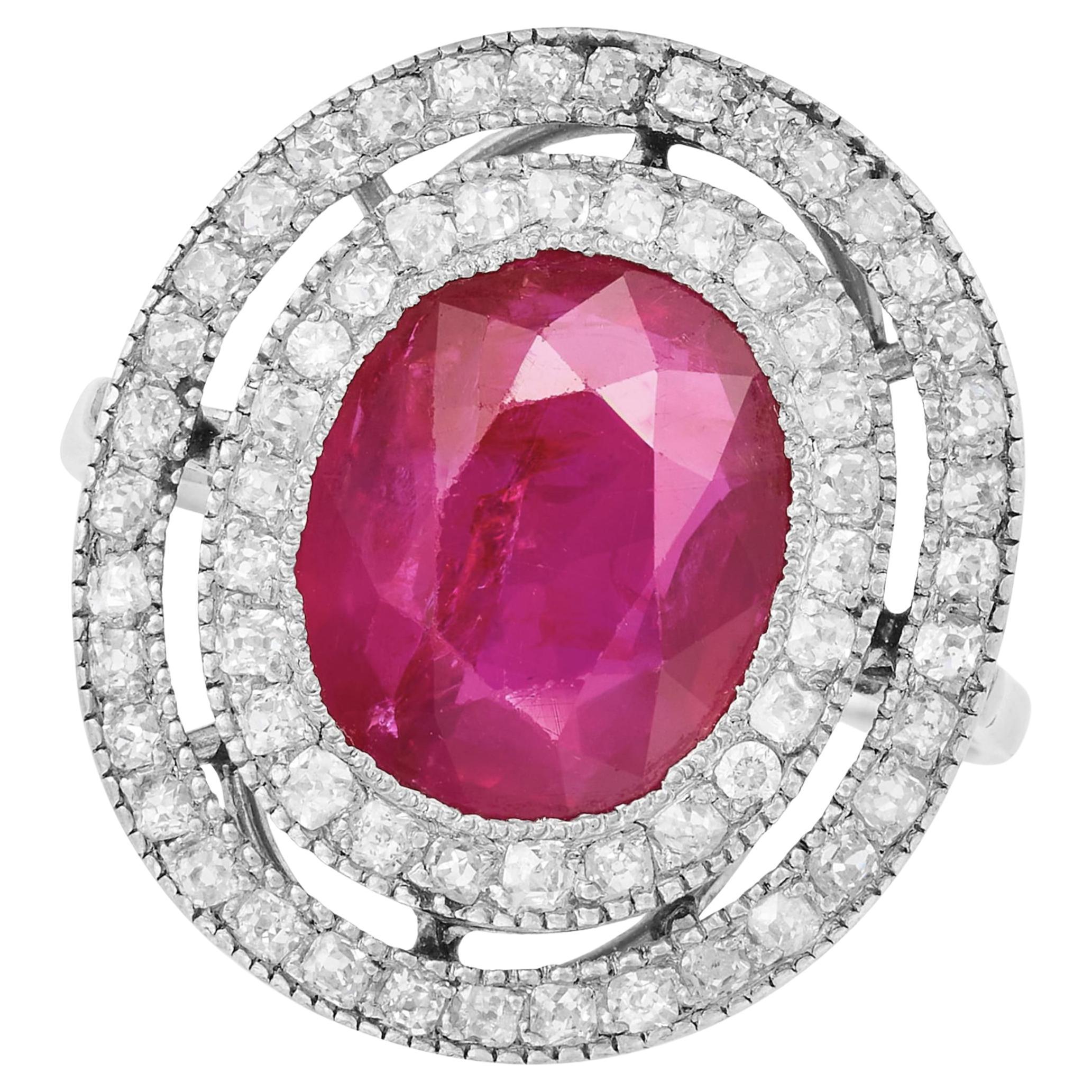 Bague art déco en rubis et diamants de Birmanie en vente