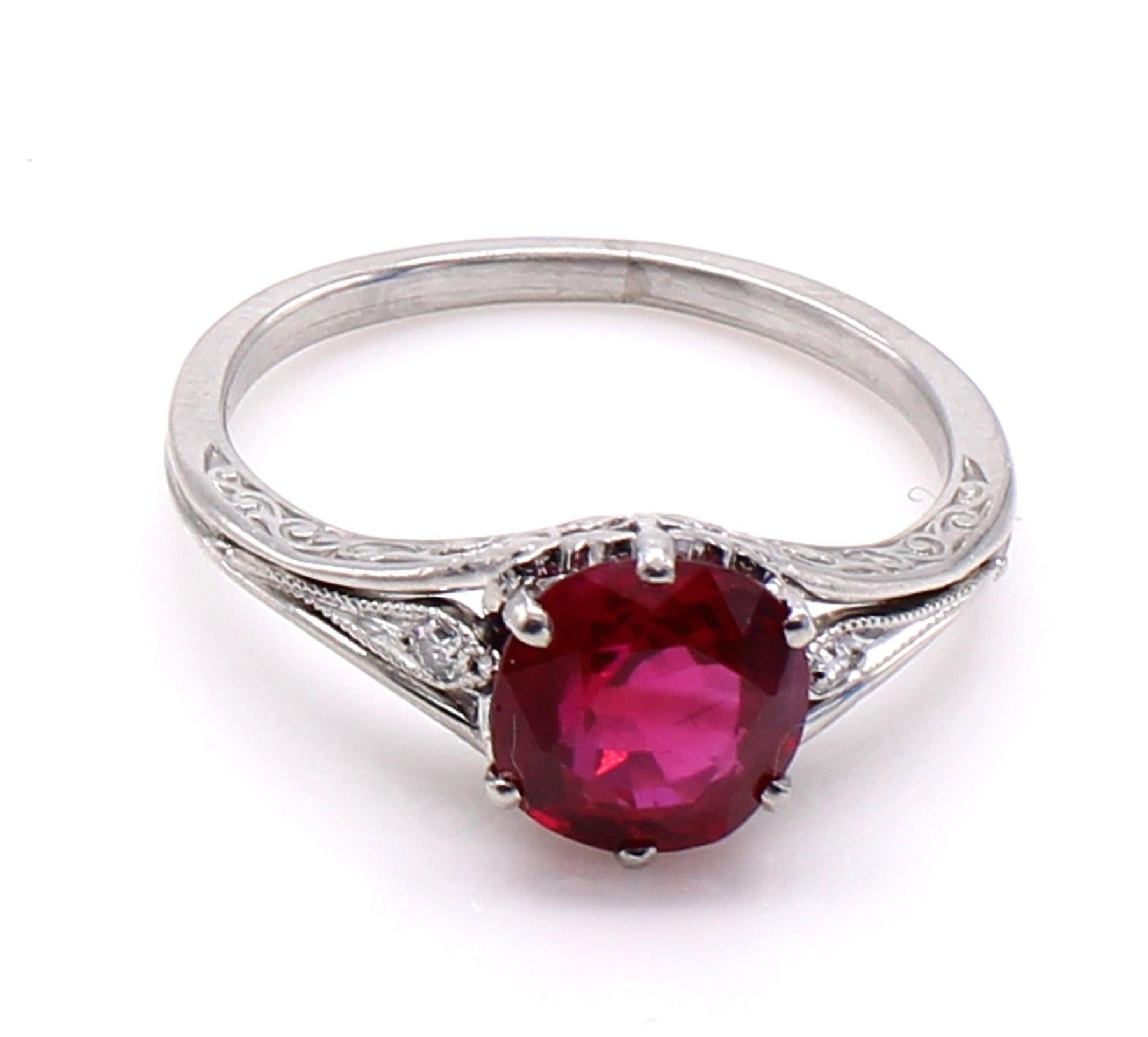 Art Deco Burma Ruby Diamond Platinum Ring In Excellent Condition For Sale In New York, NY