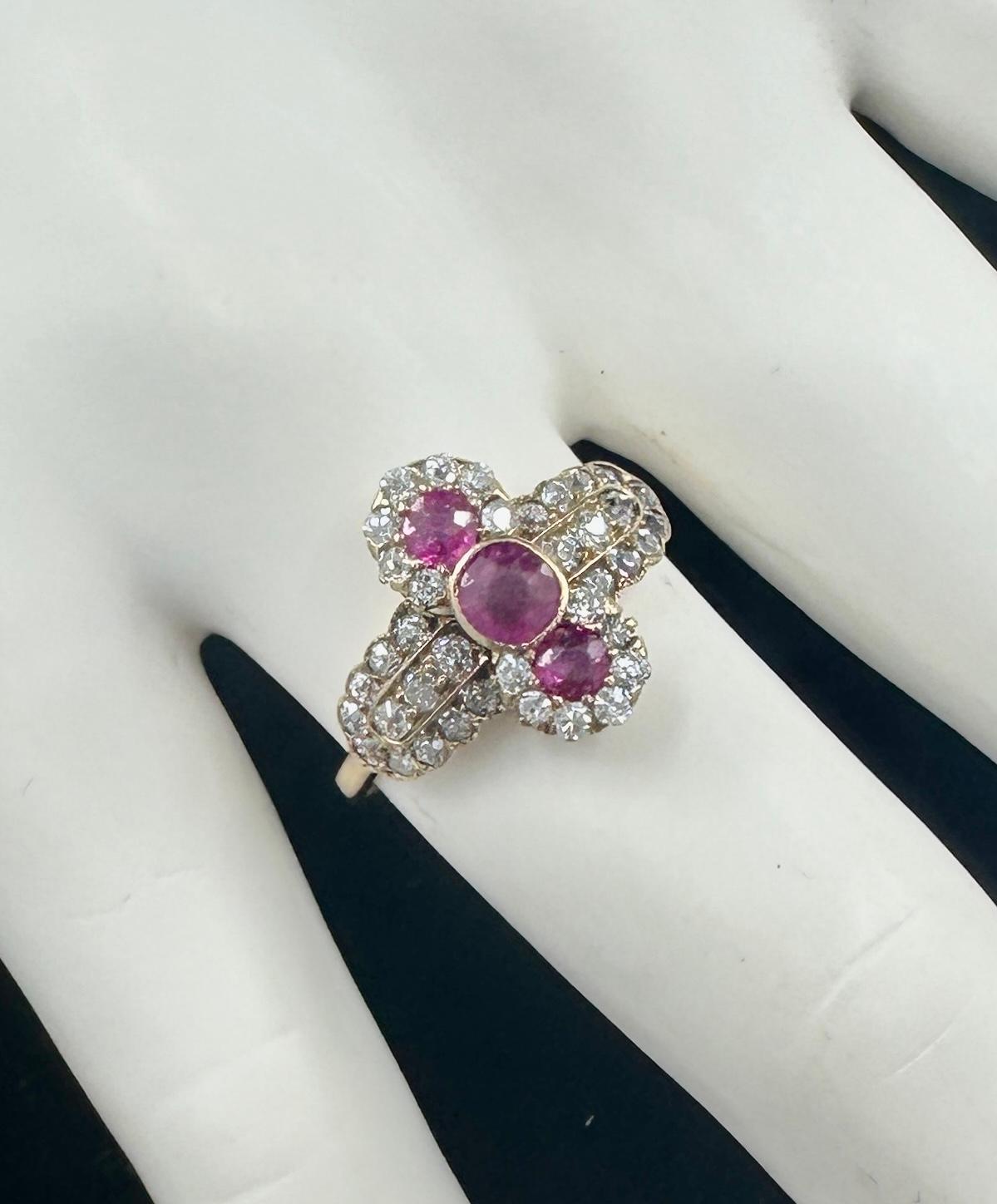 Art Deco Burmese Ruby OMC Diamond Ring 14K Gold Antike Hochzeit Verlobungsring im Angebot 1