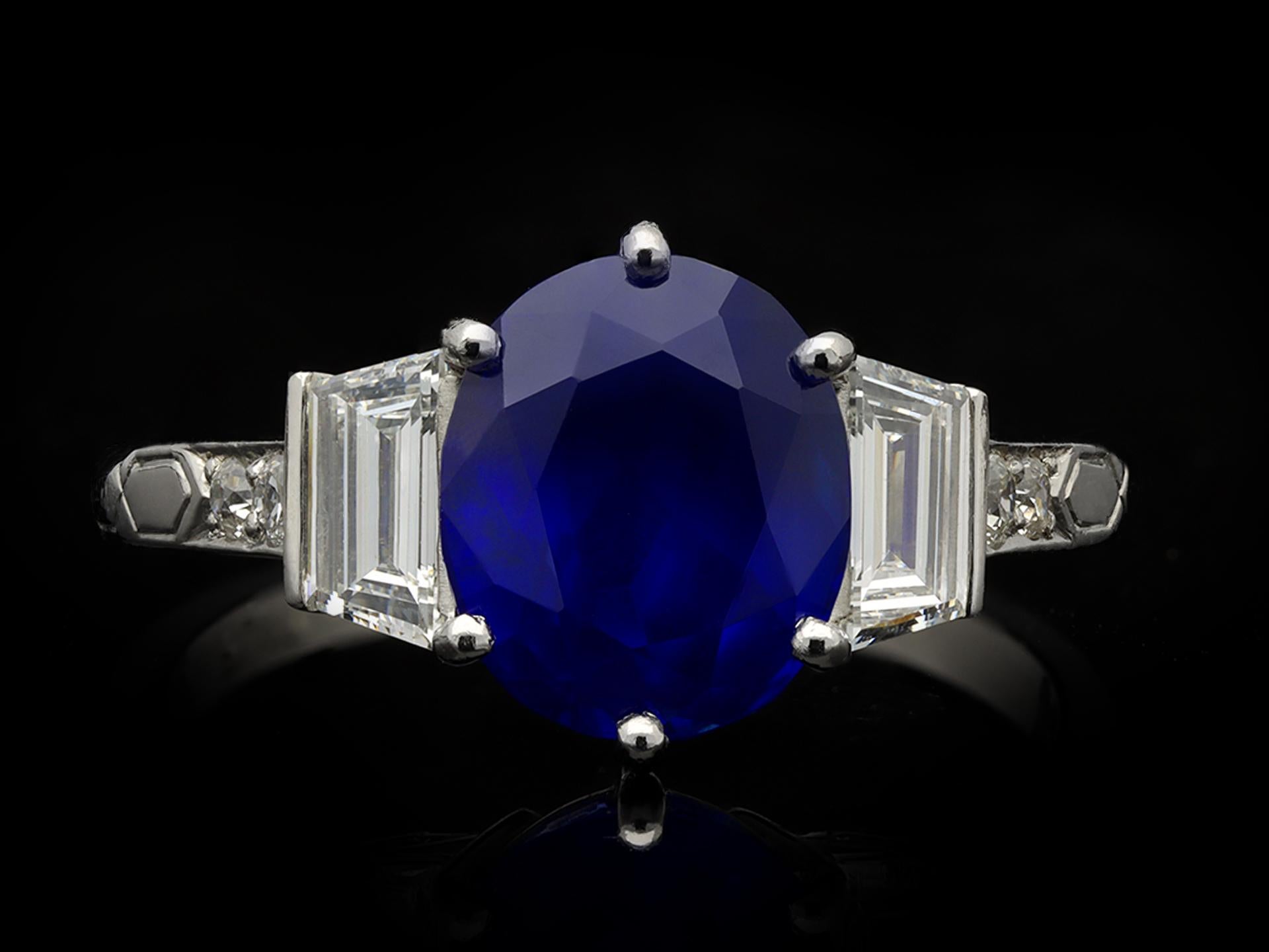 Art Deco Burmese Sapphire and Diamond Engagement Ring, circa 1930.  For Sale 1