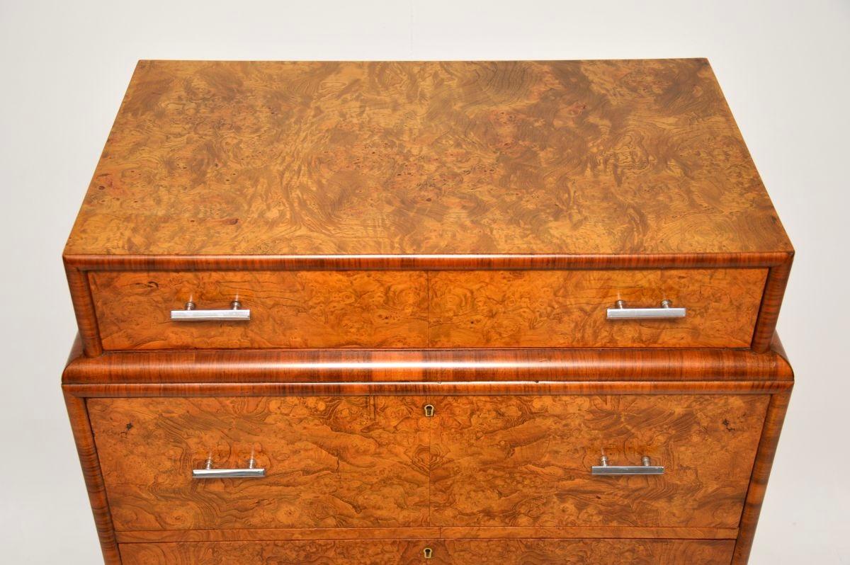Orme Commode Art Déco en loupe d'orme et noyer en vente
