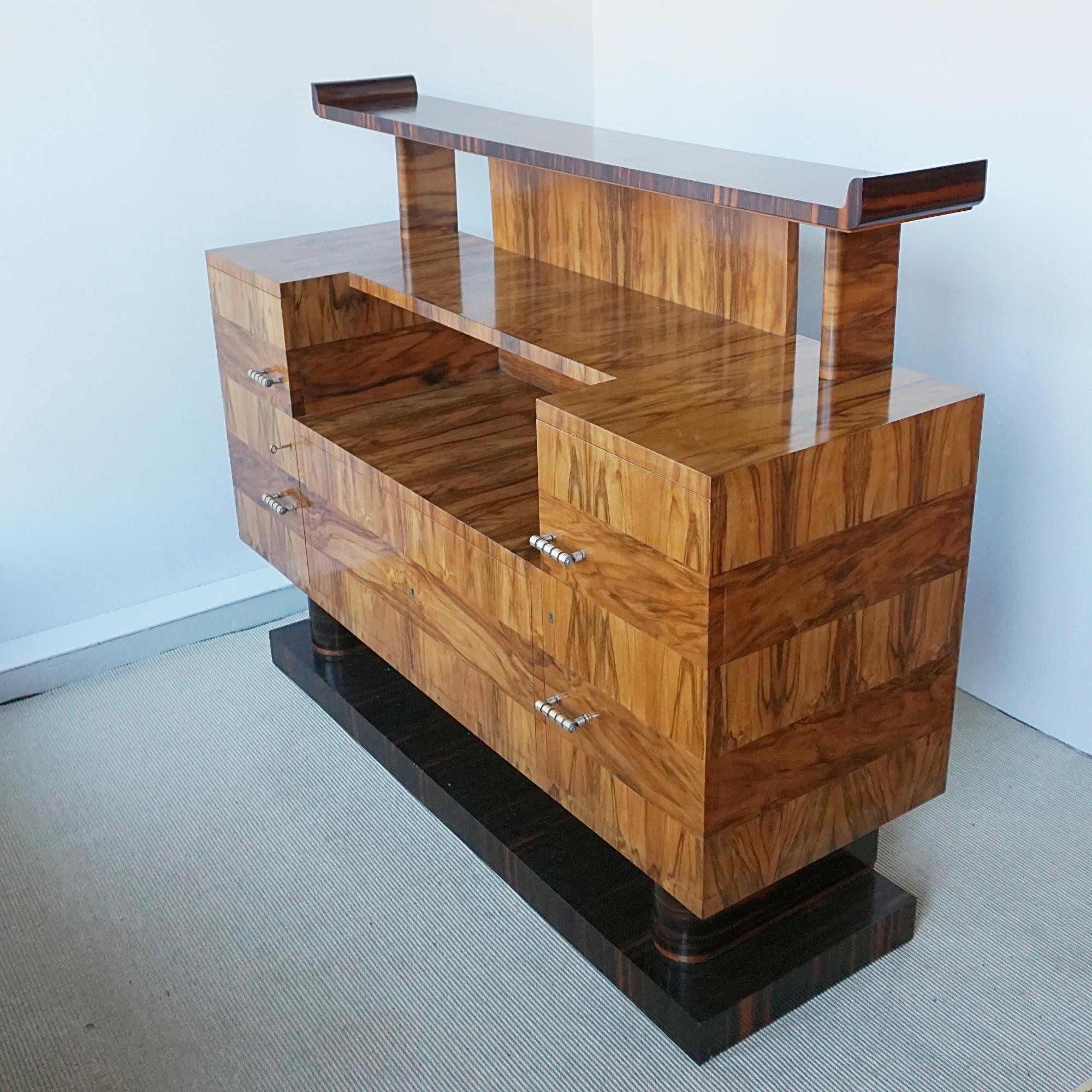 Buffet Art Déco en ronce de noyer et ébène de Macassar en vente 2