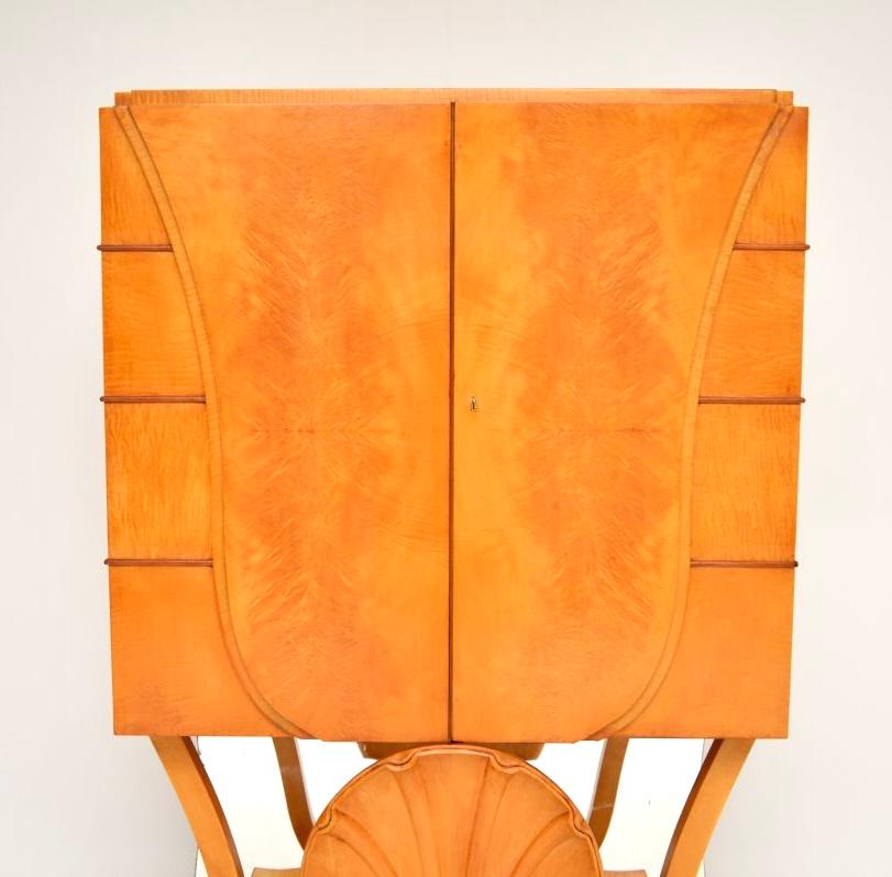 Art Deco Burr Walnut and Sycamore Cocktail Cabinet by Hille In Good Condition For Sale In London, GB