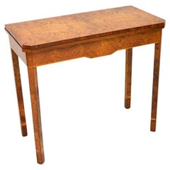 Mesa consola Art Decó de nogal con rebabas