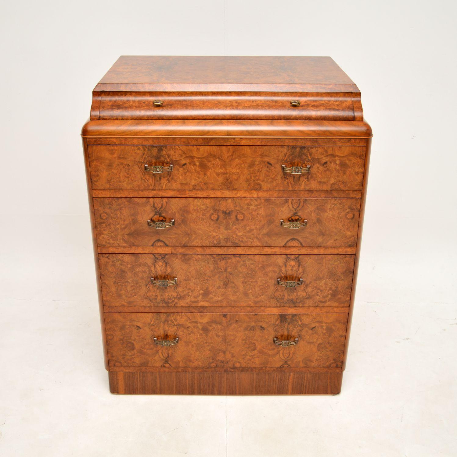 Art Deco Burr Walnut Chest of Drawers In Good Condition For Sale In London, GB