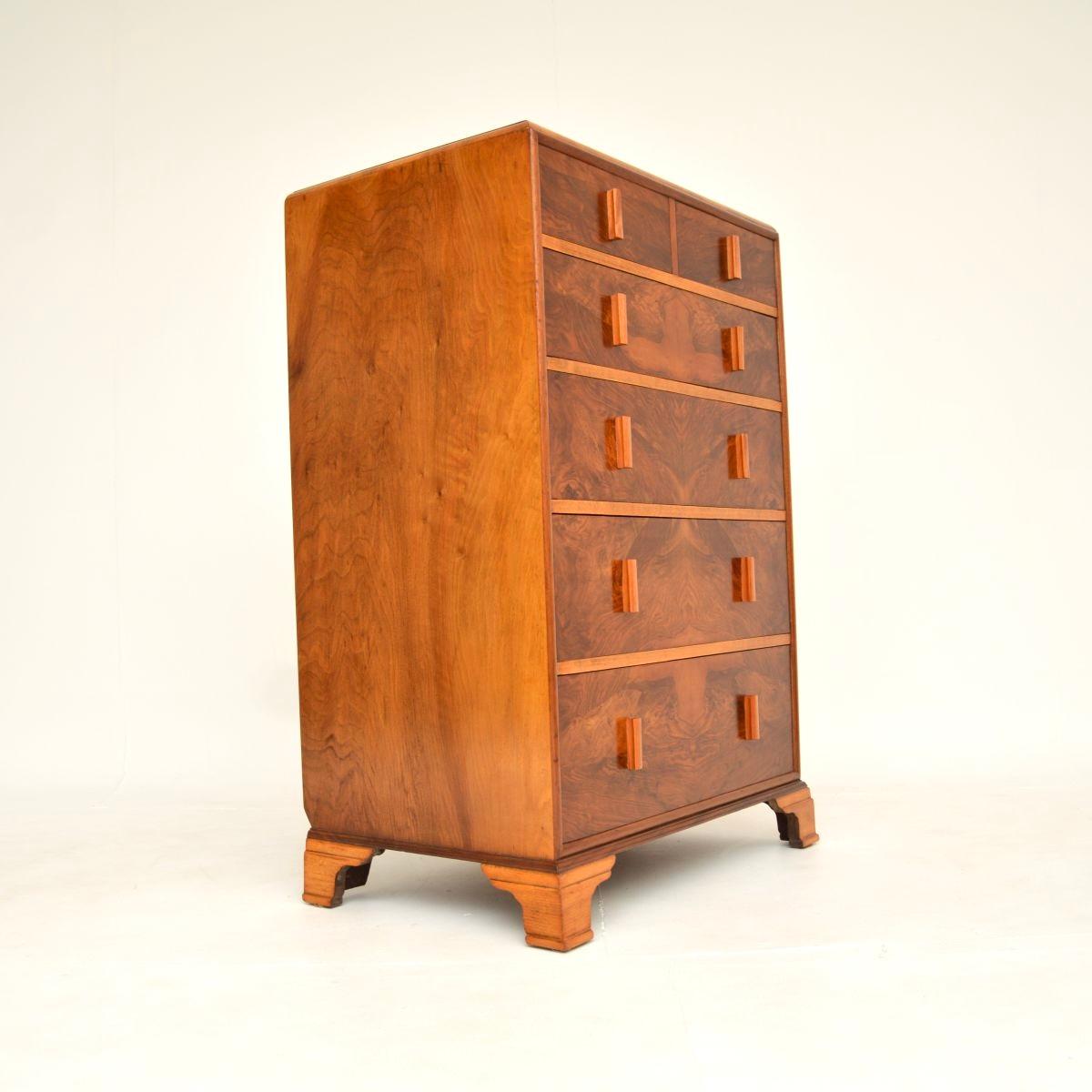 Britannico Art Deco Burr Walnut Chest of Drawers in vendita