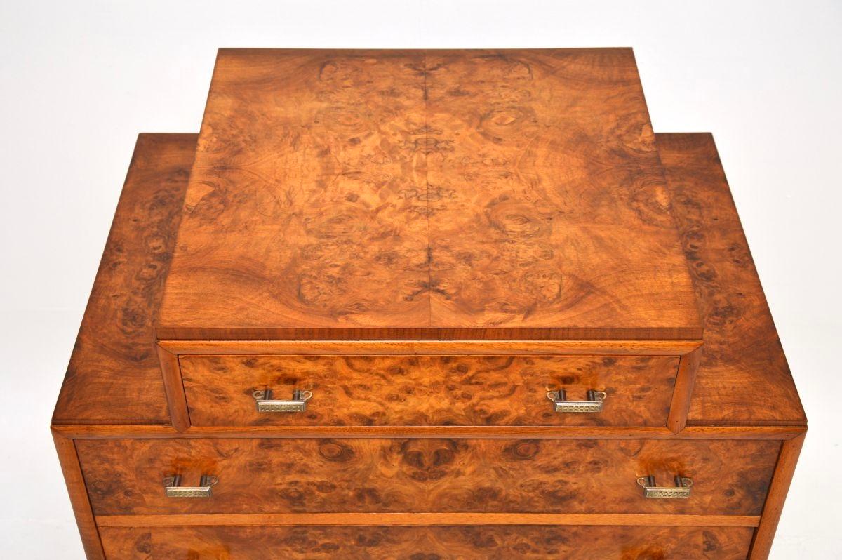 Noyer Commode Art Déco en ronce de noyer en vente