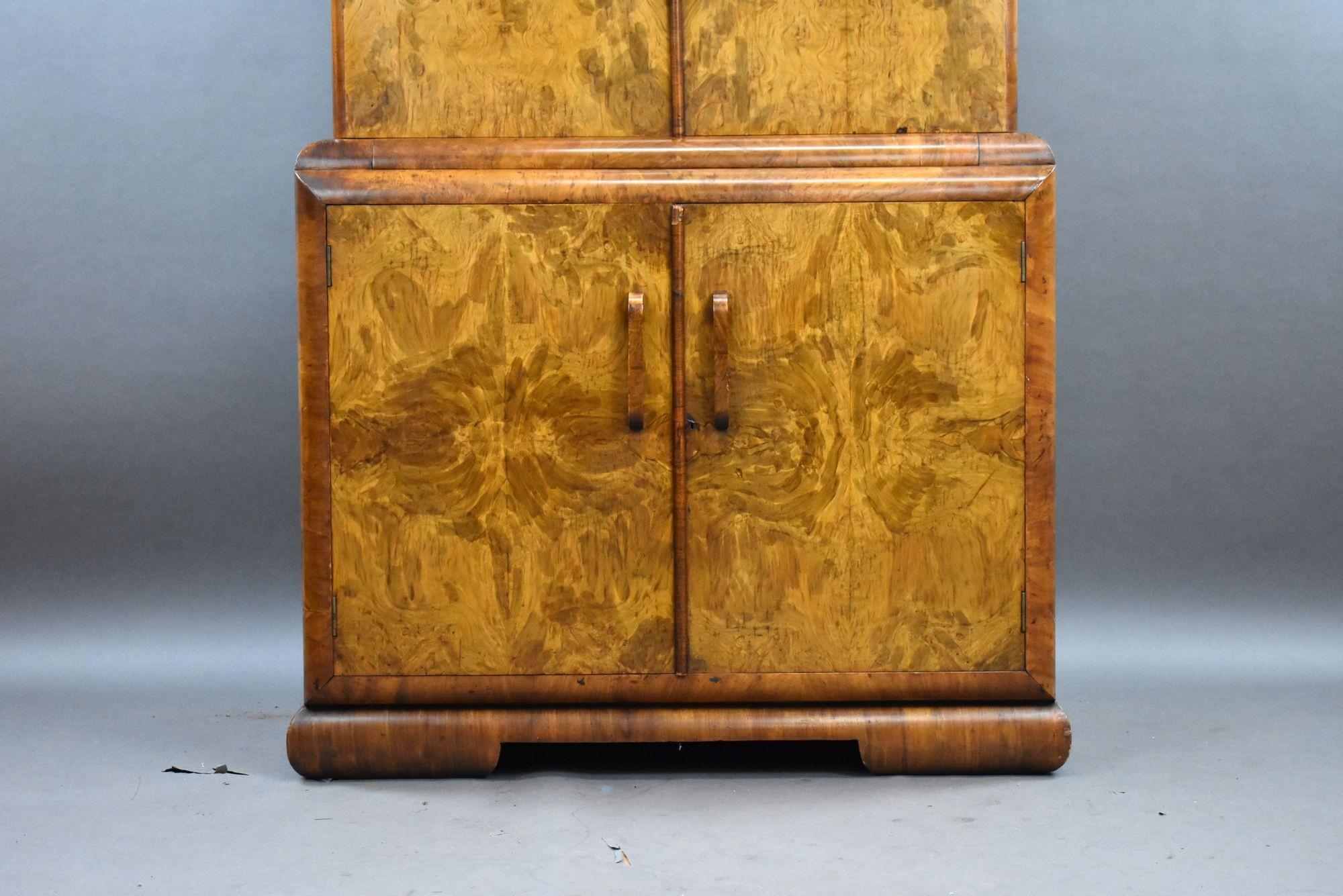 Mueble Cocktail Art Decó de Nogal Rebabas en venta 4