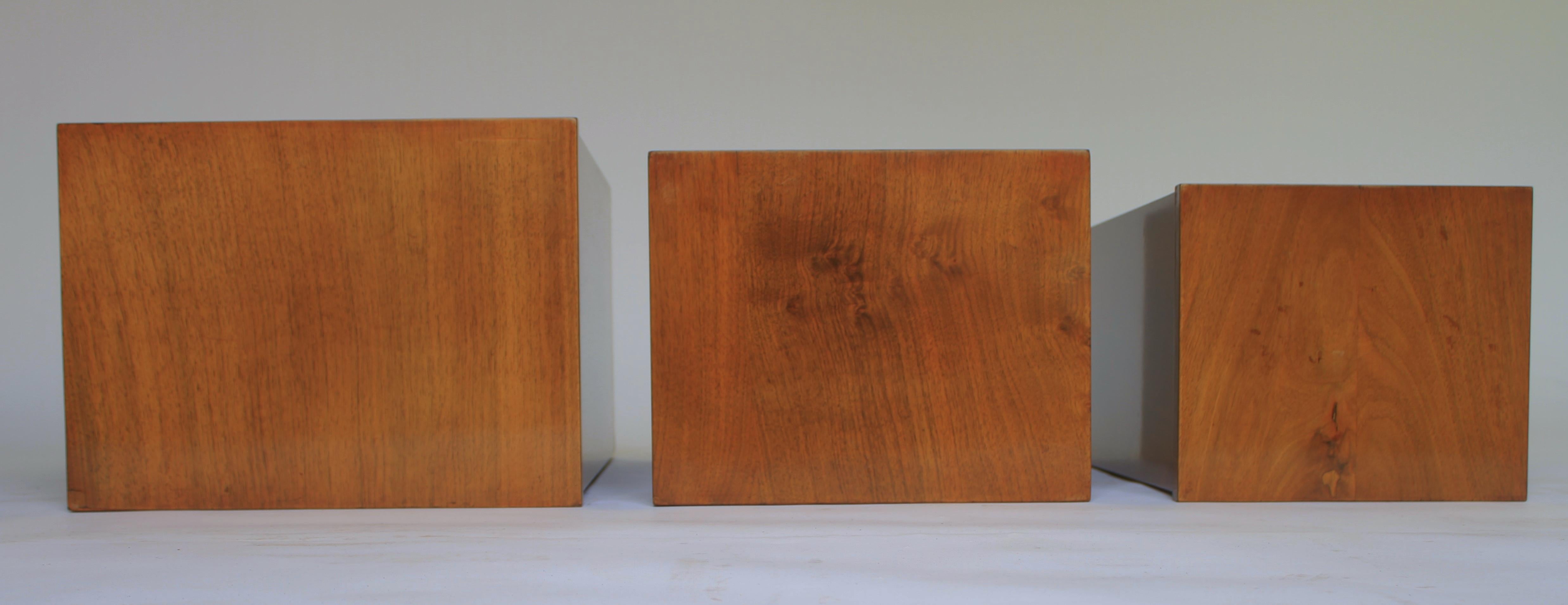 Art Deco Burr  Walnut Coffee table / Nests 3 tables each side, circa 1920s For Sale 6